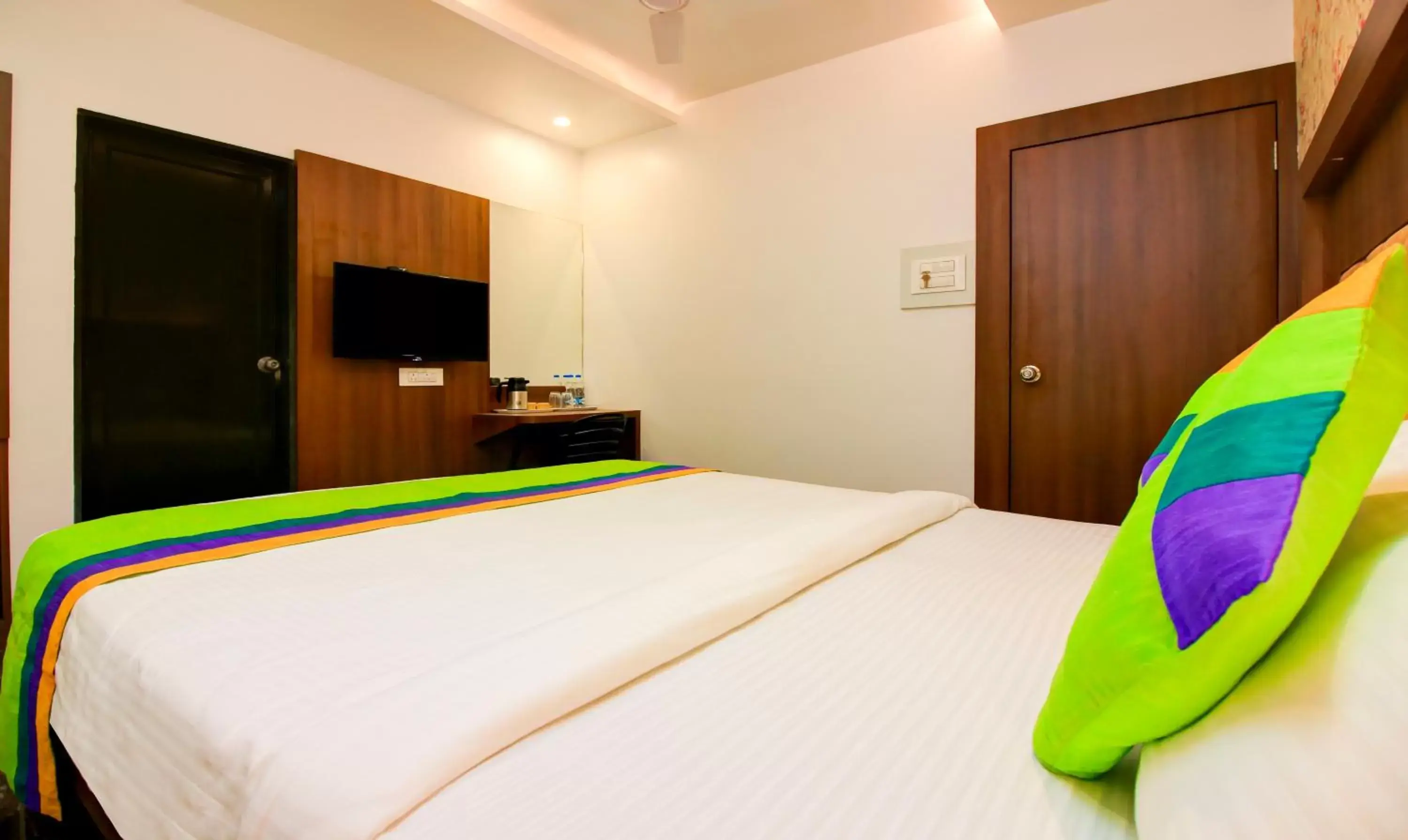 Breakfast, Bed in Treebo Arvind Residency Breakfast, Bed in Treebo Arvind Residency