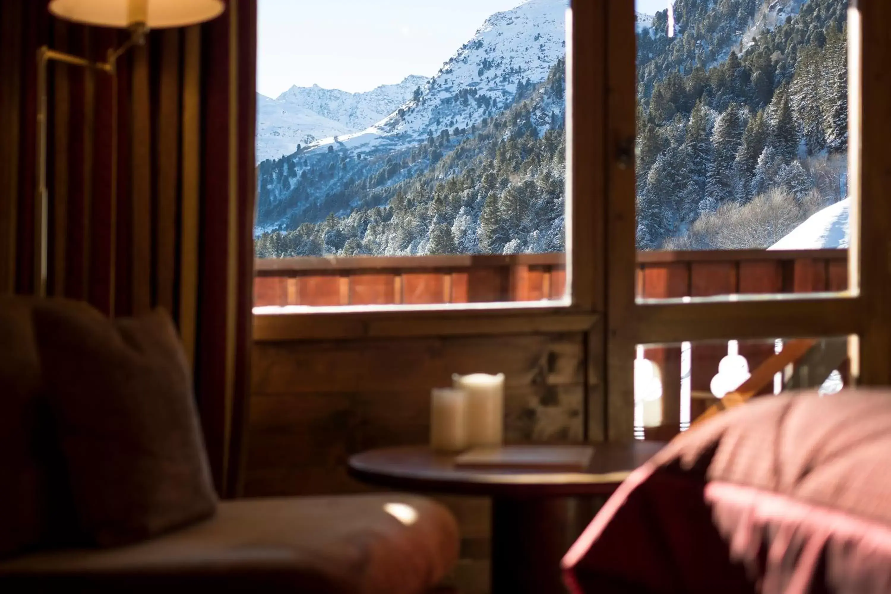 Seating area, Mountain View in Hotel Mont Vallon