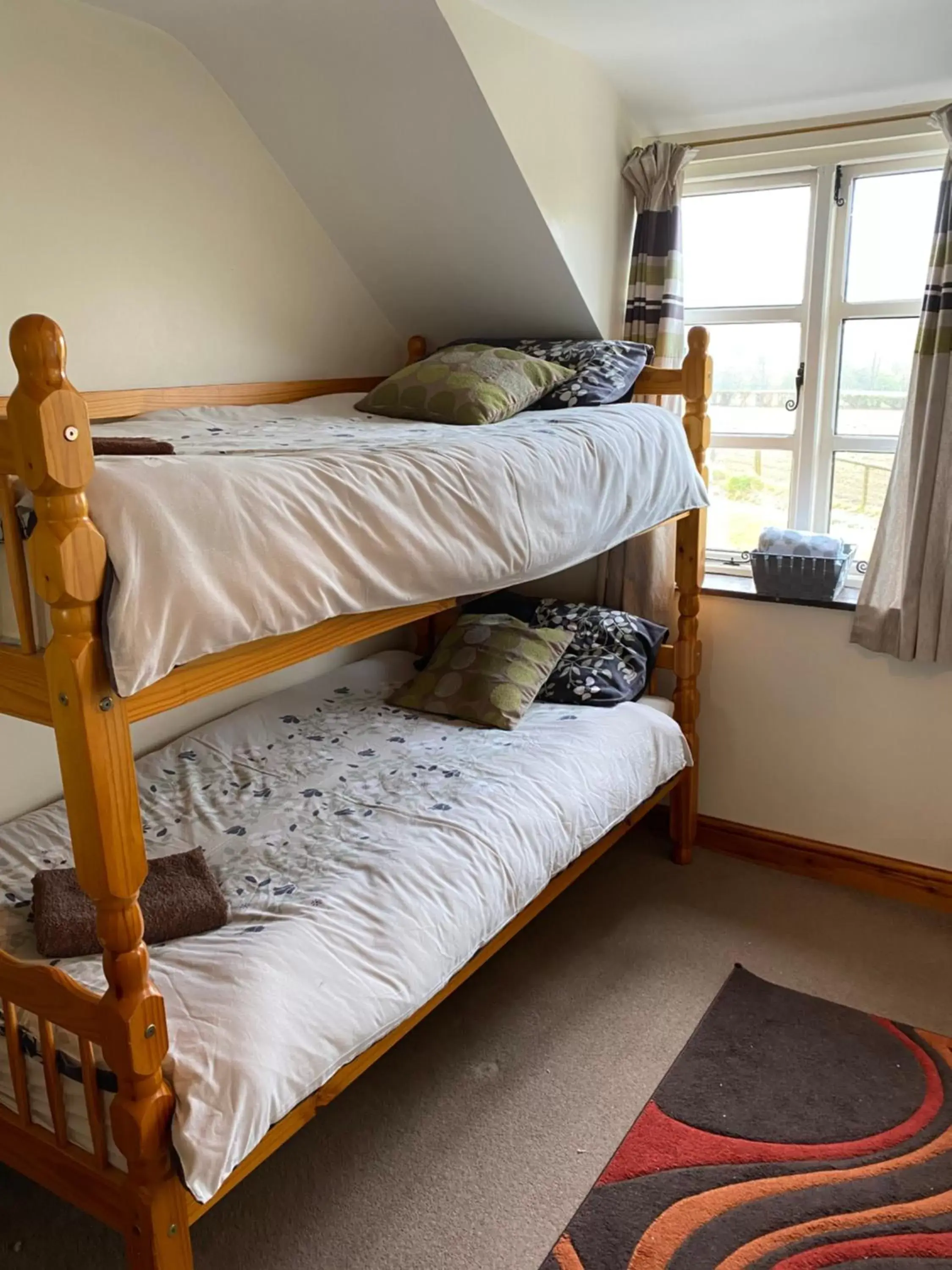 Bunk Bed in The crown inn Longtown