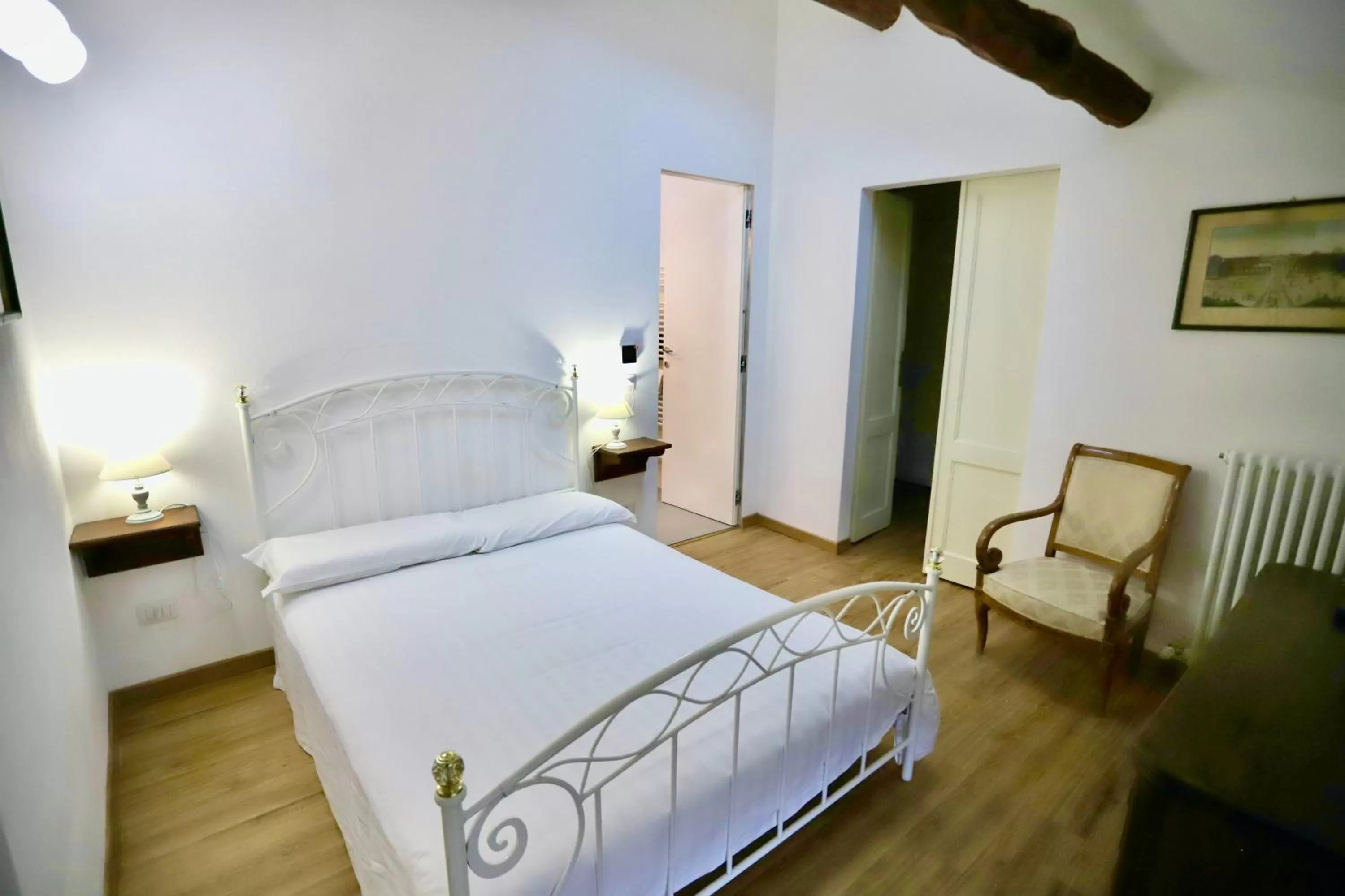 Bedroom, Bed in La Villa del Lago