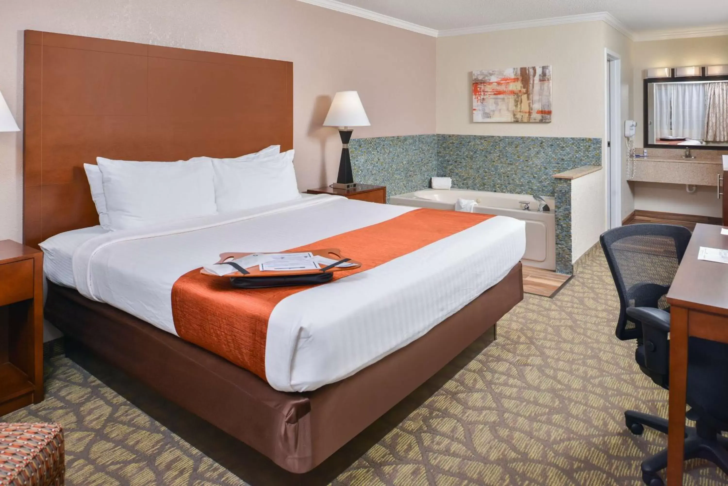 Photo of the whole room, Bed in Best Western of Hartland Photo of the whole room, Bed in Best Western of Hartland