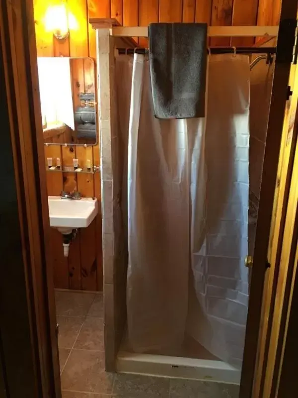 Bathroom in adoba® hotel Naubinway