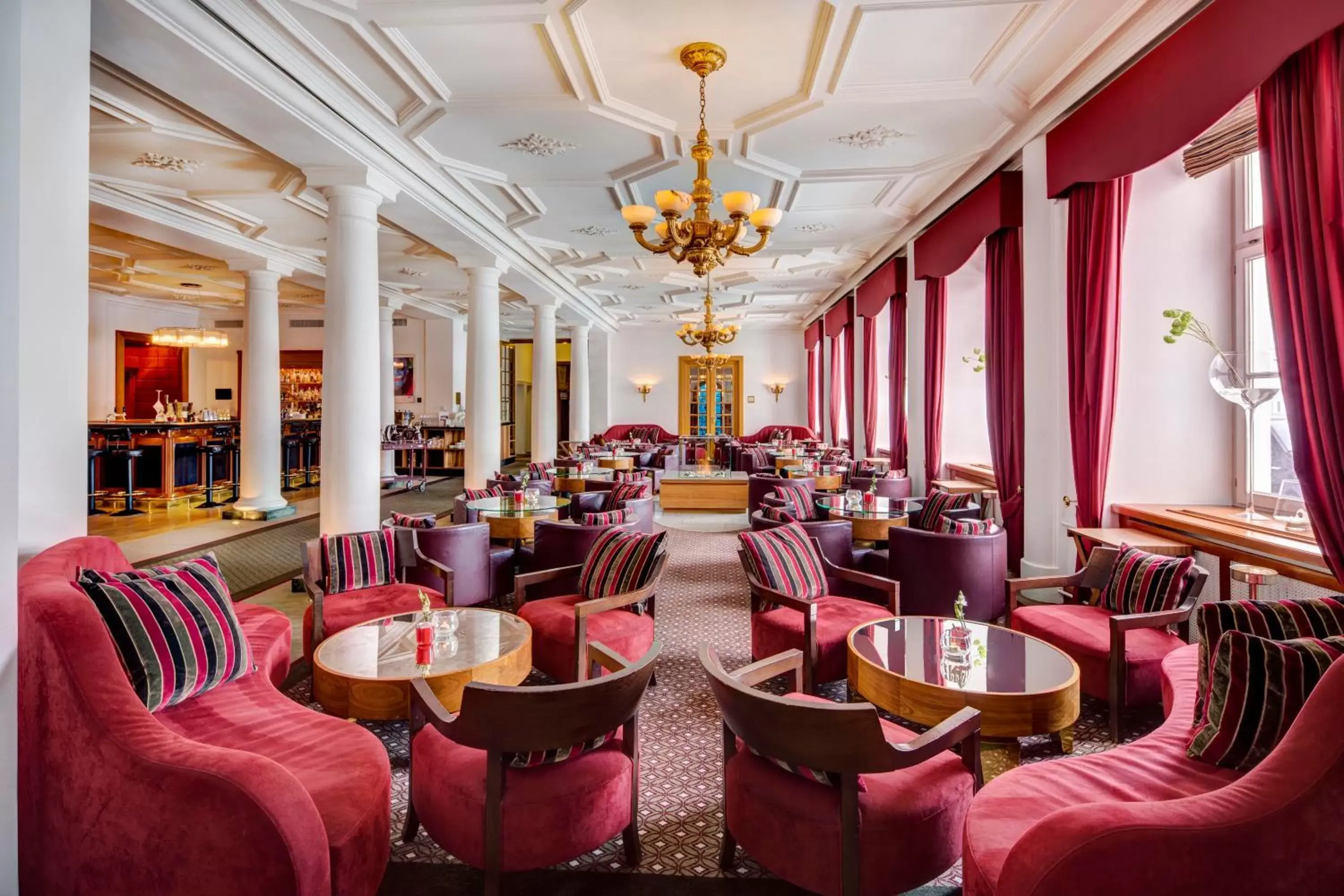 Lounge or bar, Restaurant/Places to Eat in Grand Hotel des Bains Kempinski