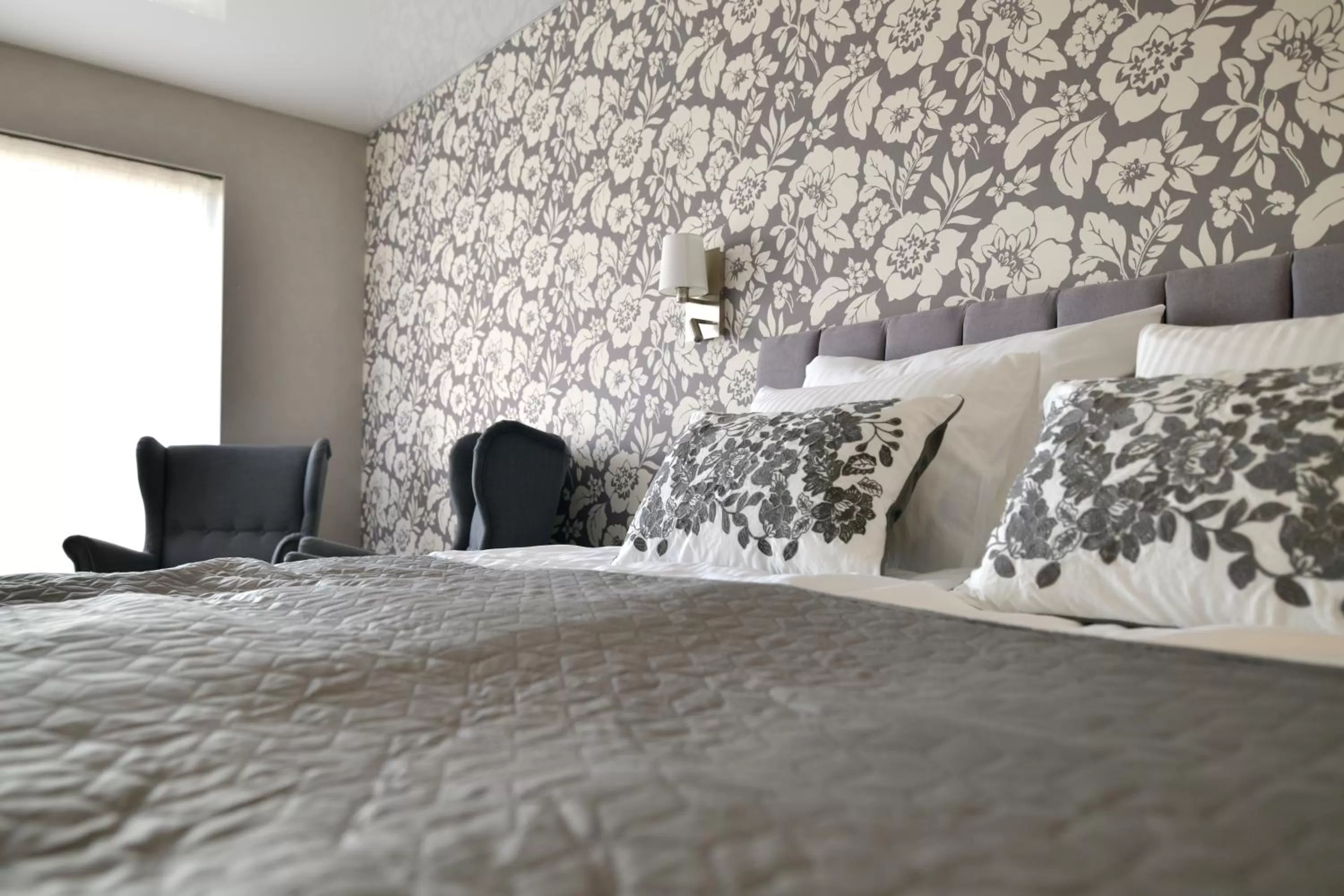 Bedroom, Bed in TI Hotel