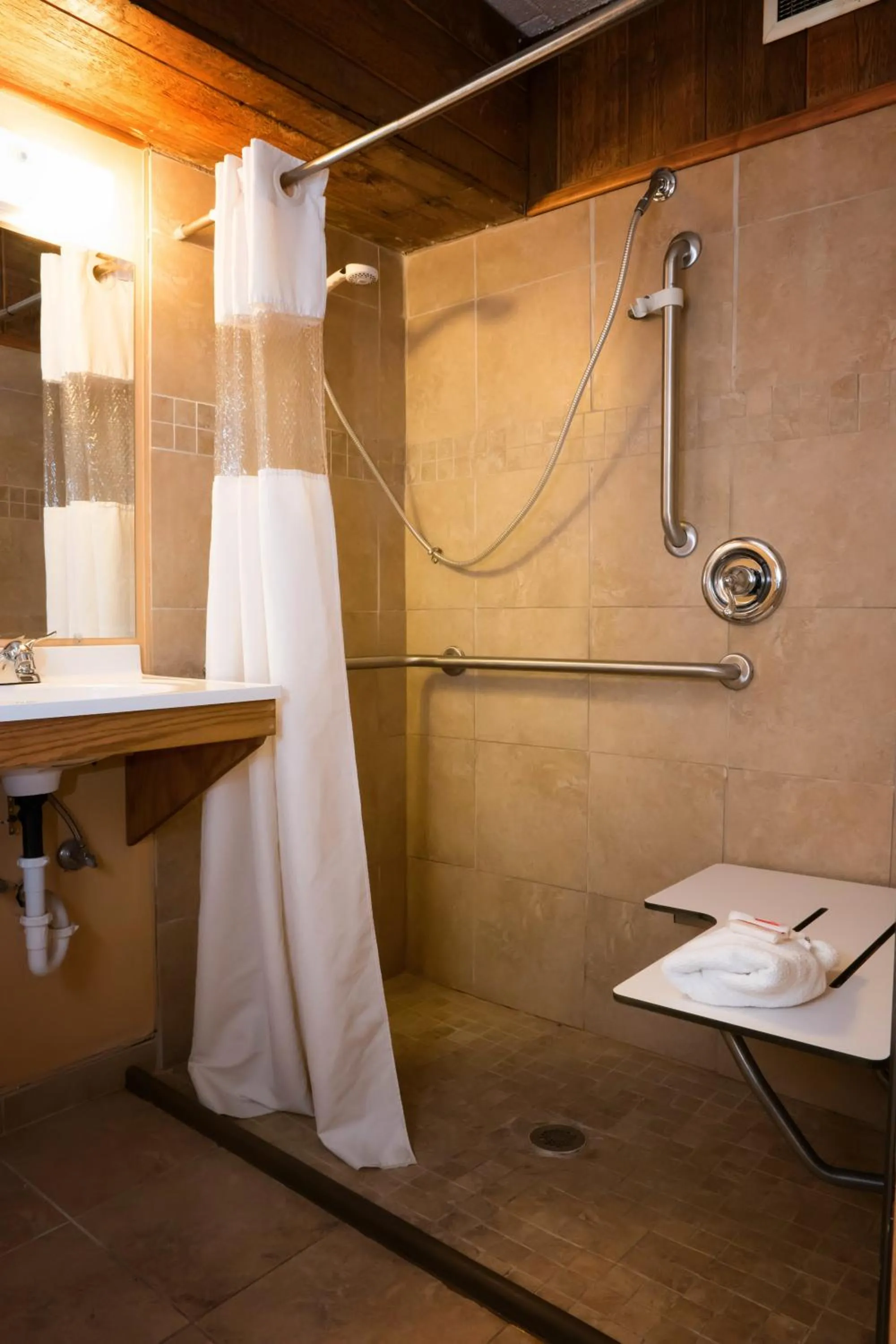 Shower in Days Inn by Wyndham West Allis/Milwaukee