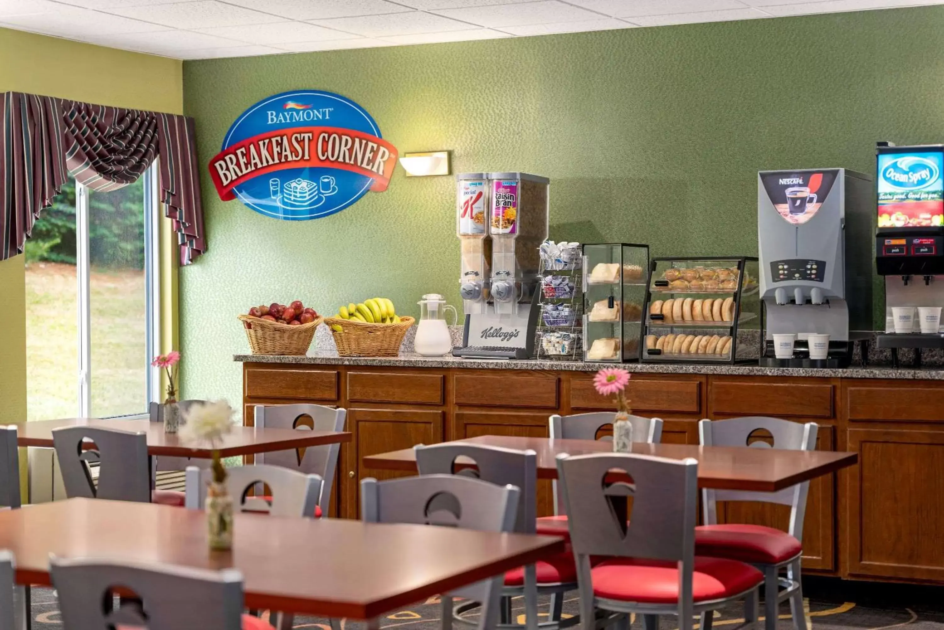 Restaurant/places to eat in Baymont by Wyndham North Dartmouth Fall River Restaurant/places to eat in Baymont by Wyndham North Dartmouth Fall River