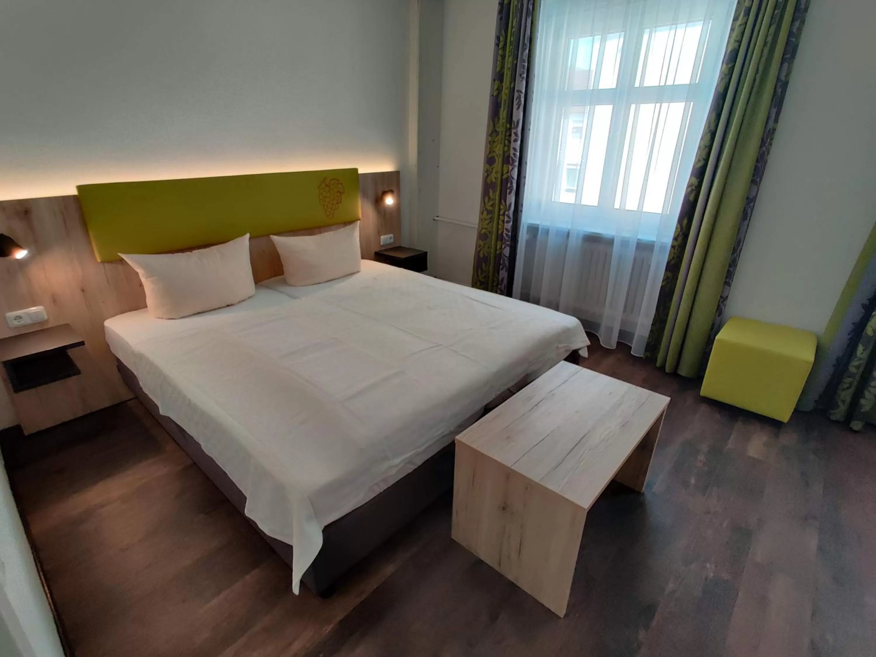 Bed in Hotel Goldene Traube