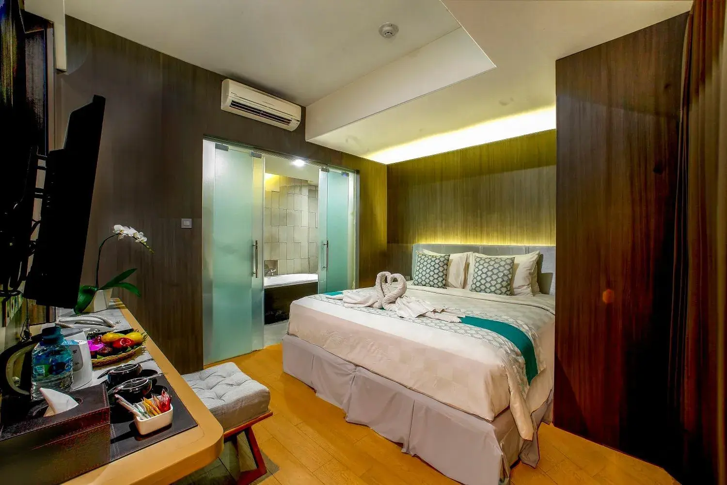 Property building, Bed in Bedrock Hotel Kuta Bali