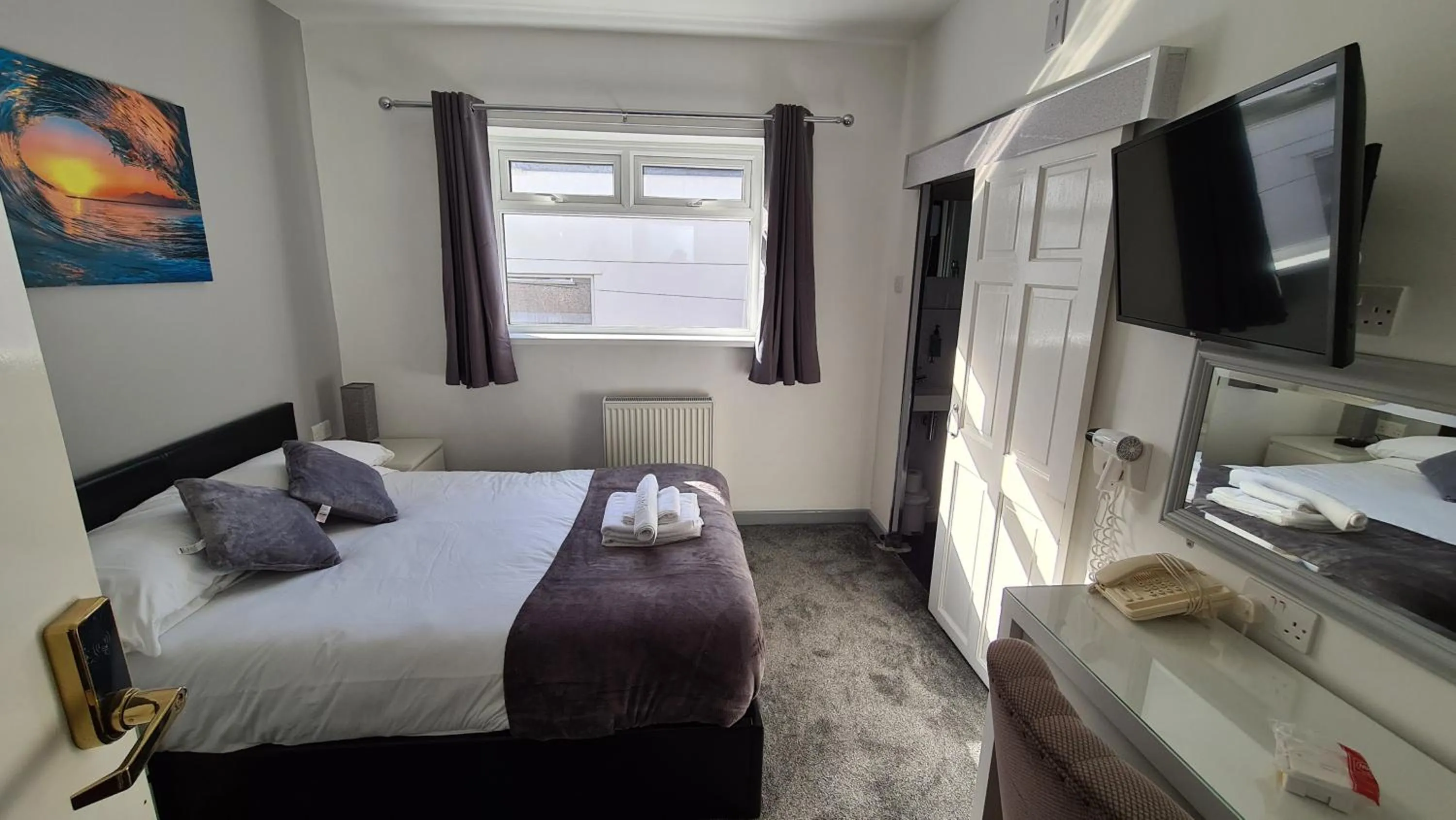 Bed in Y Gwynedd Inn