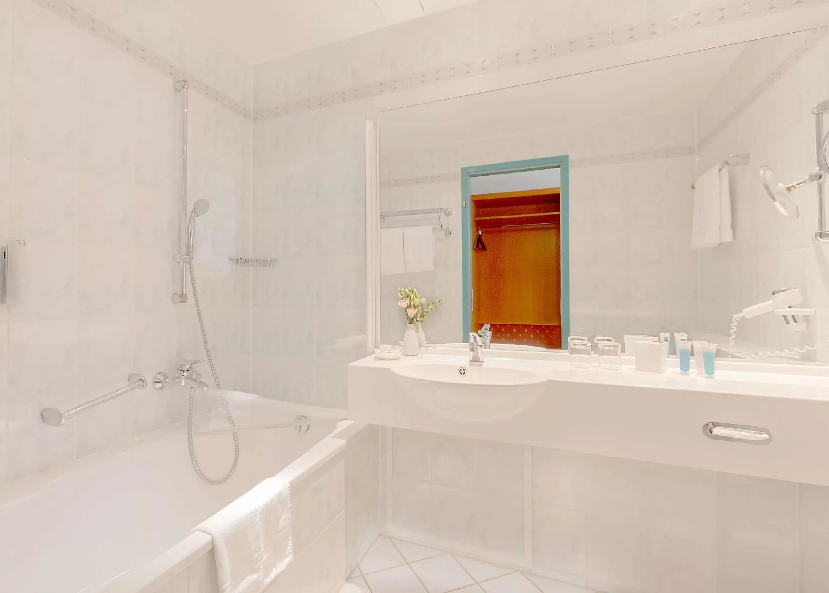 Bathroom in Dorint Hotel Leipzig