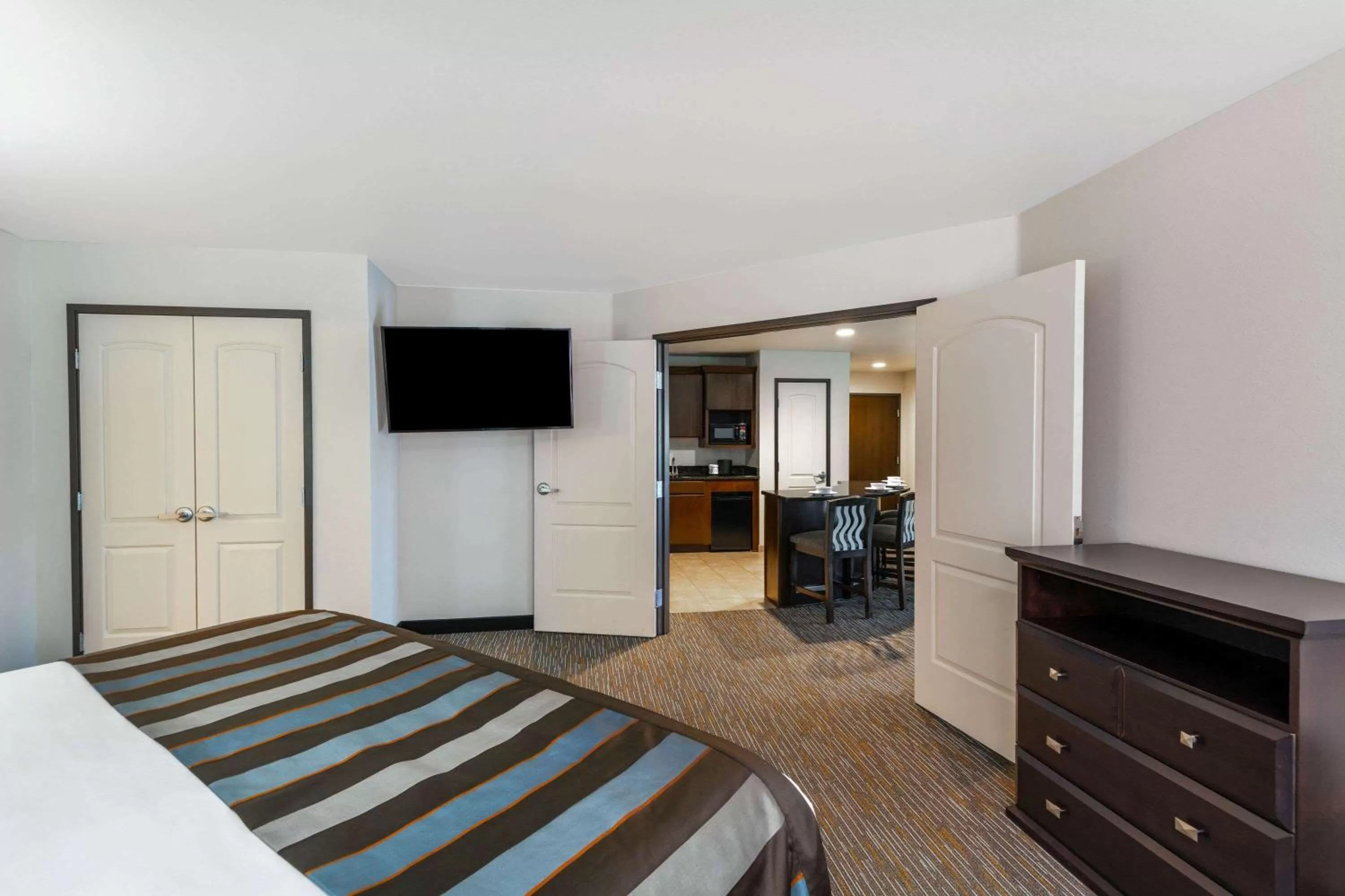 Photo of the whole room, Bed in Wingate by Wyndham - St. George