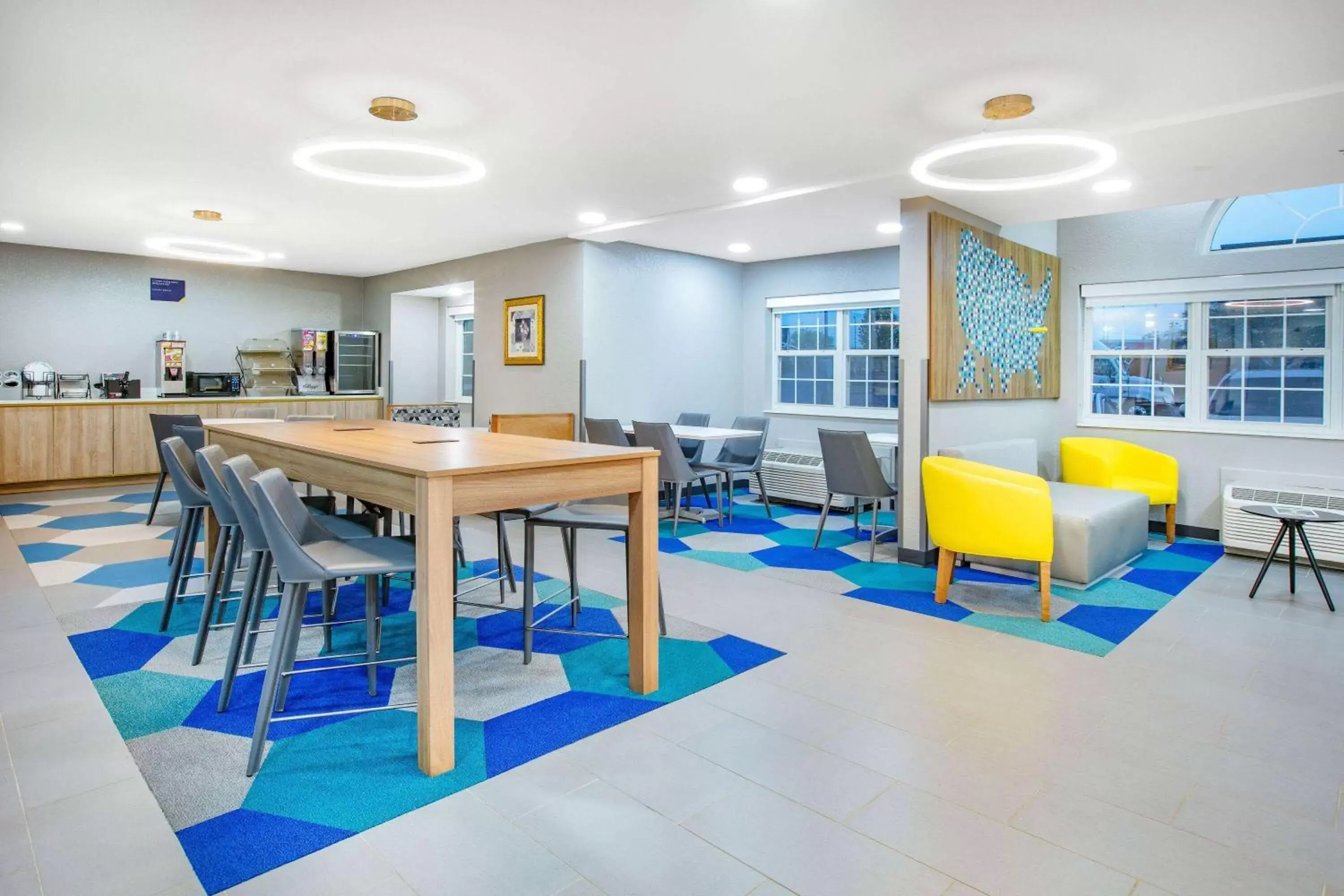 Lobby or reception in Microtel Inn by Wyndham Beckley Lobby or reception in Microtel Inn by Wyndham Beckley