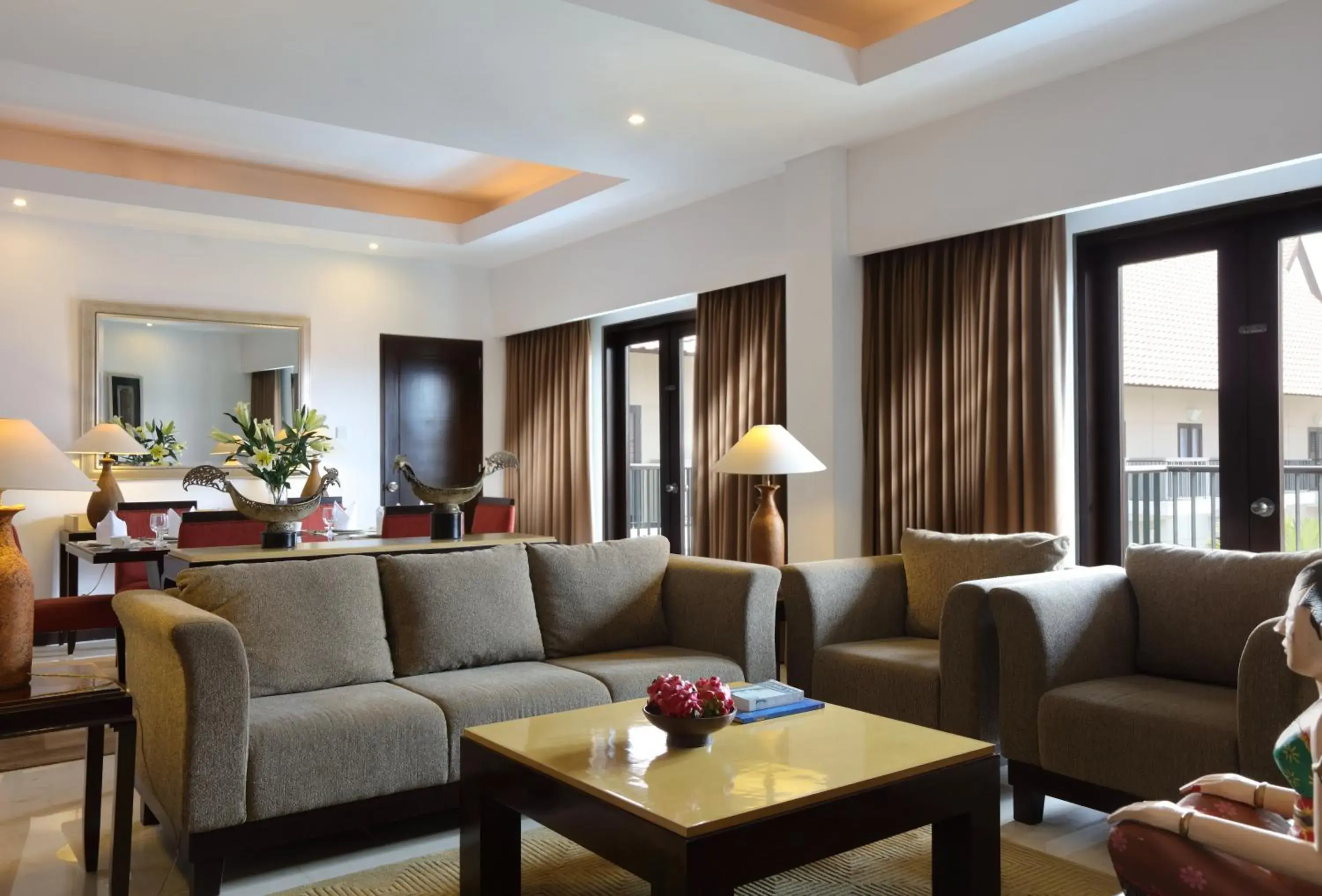 Living room, Seating Area in Hotel Santika Premiere Malang