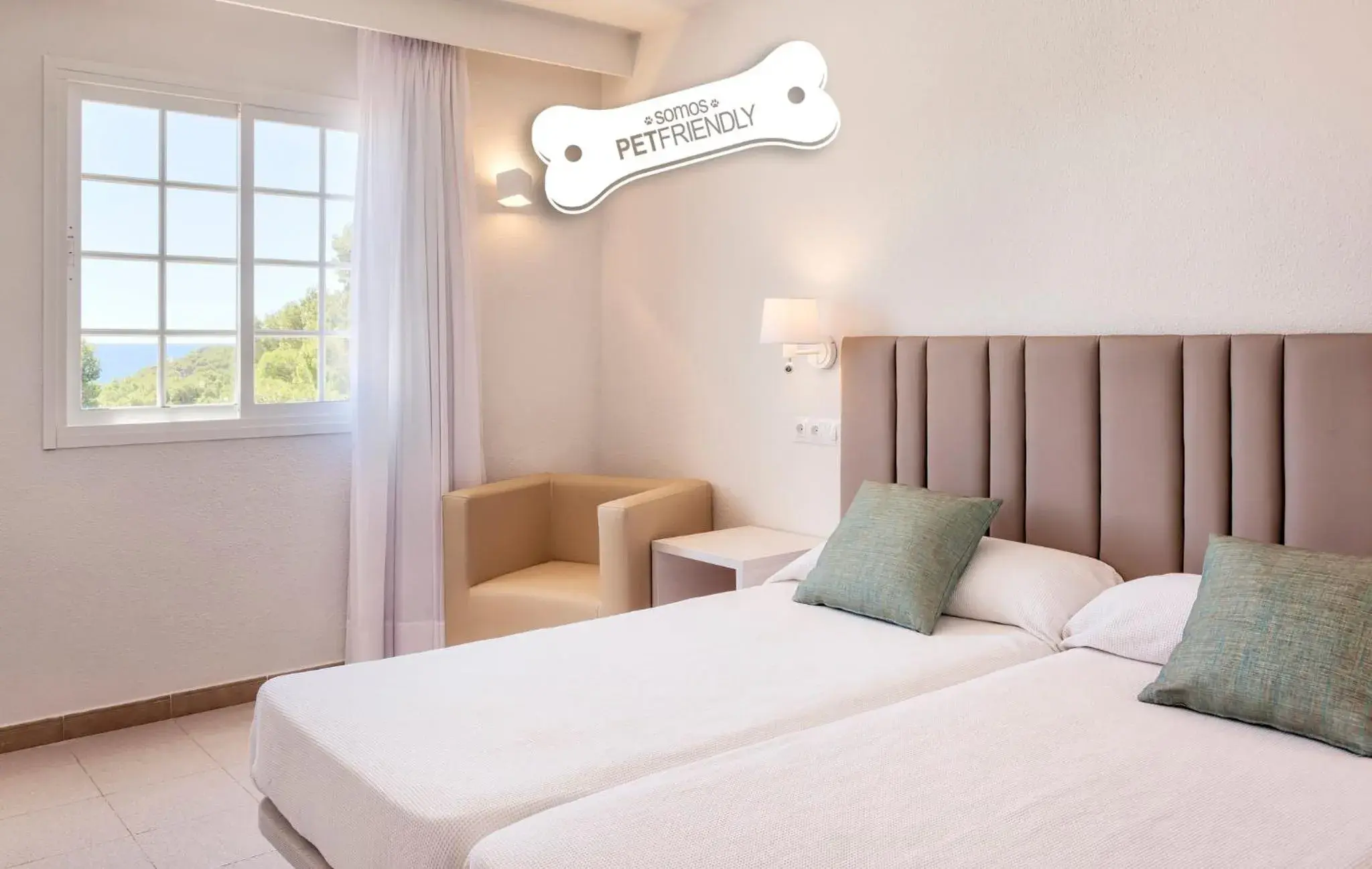 Bedroom, Bed in Ilunion Menorca