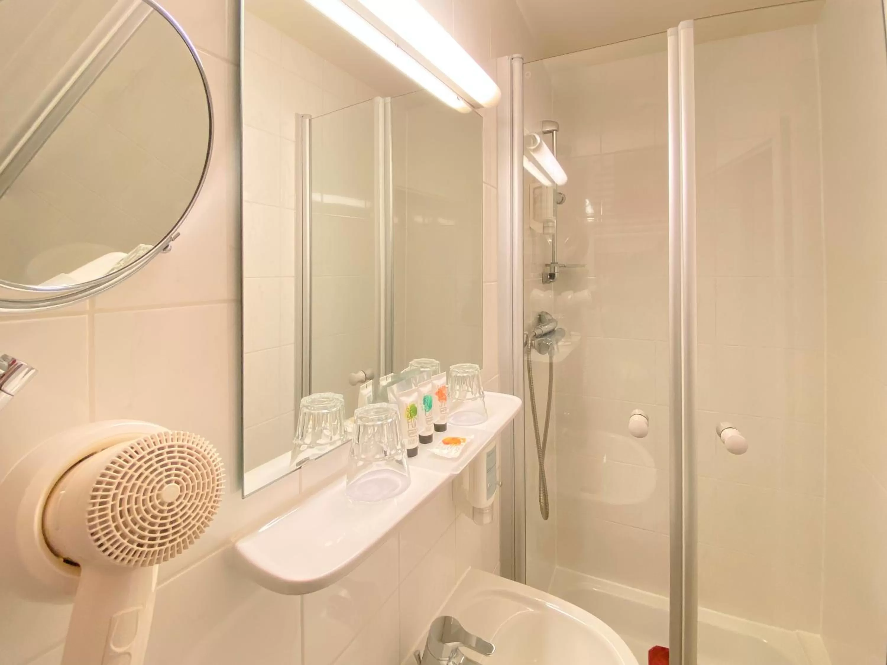 Shower in Hotel Rathausglöckel