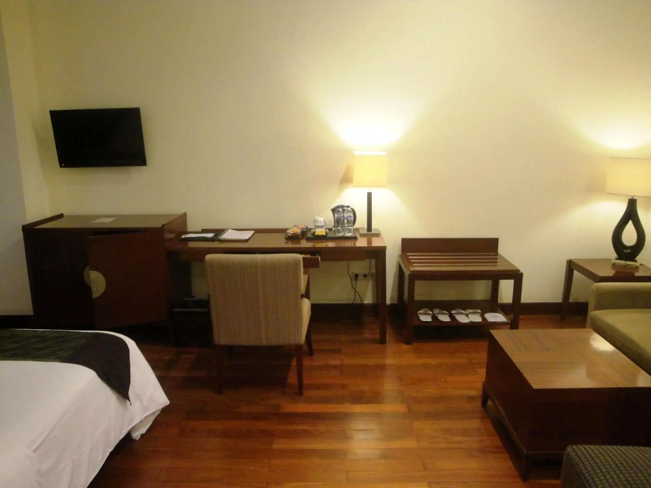 Junior Suite - single occupancy in Manado Quality Hotel