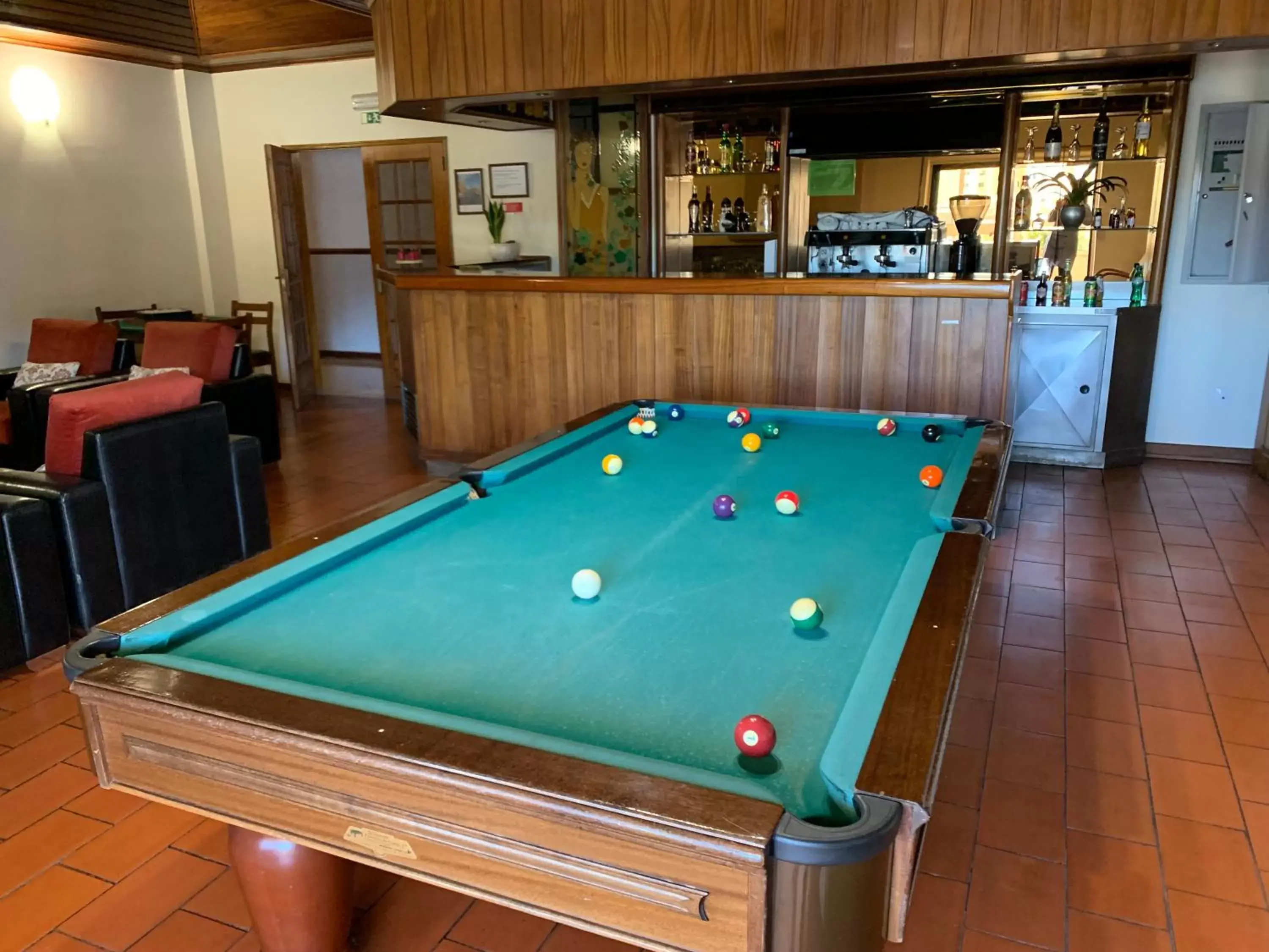 Billiard, Billiards in Hotel Larverde