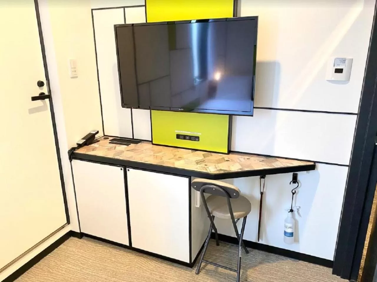 TV and multimedia in Henn na Hotel Osaka Shinsaibashi