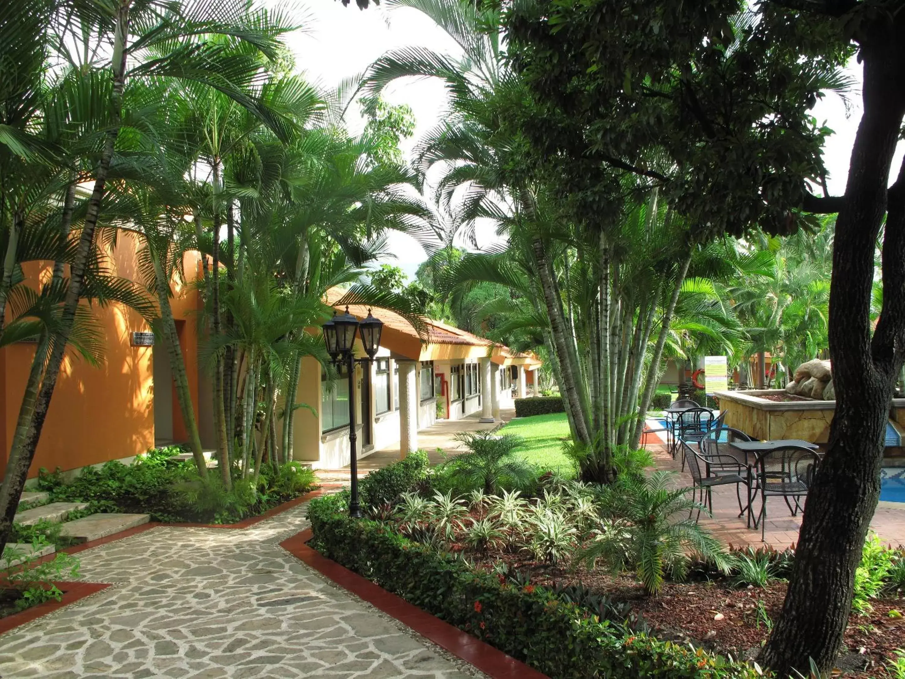 Garden, Property Building in Palmareca Inn-Suites-Studio