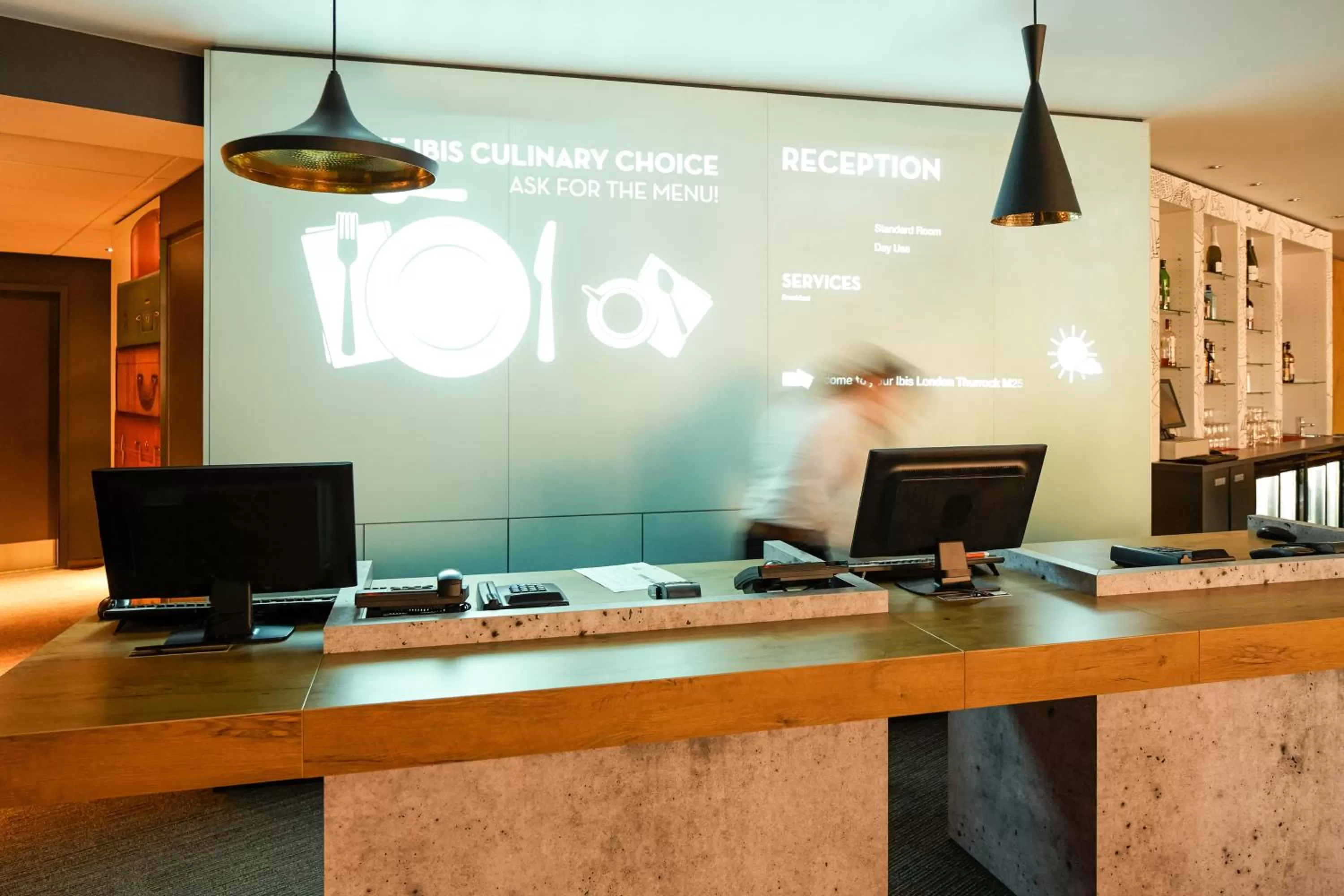 Lobby or reception in ibis London Thurrock M25