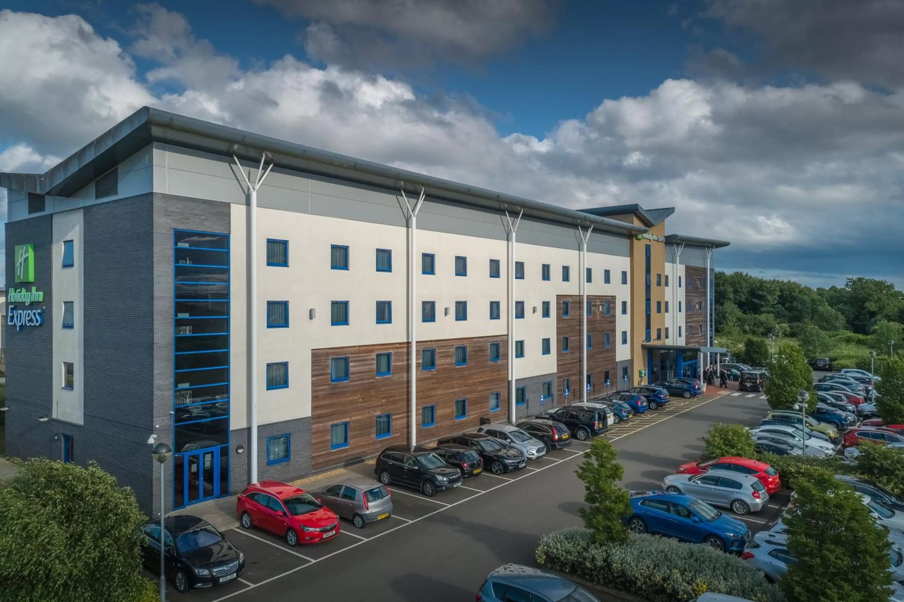 Property building in Holiday Inn Express Kettering by IHG