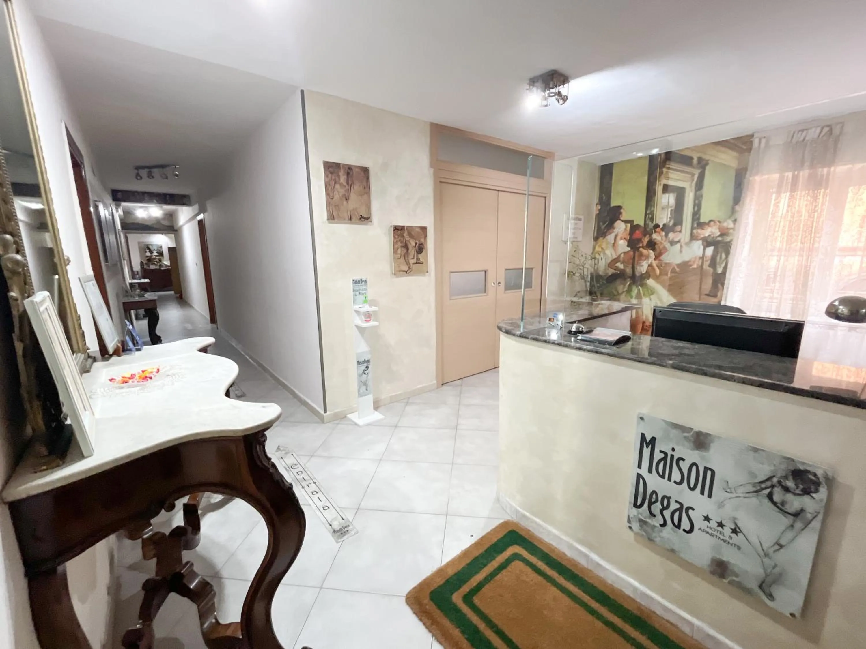 Lobby or reception in Maison Degas-Dimora di Charme