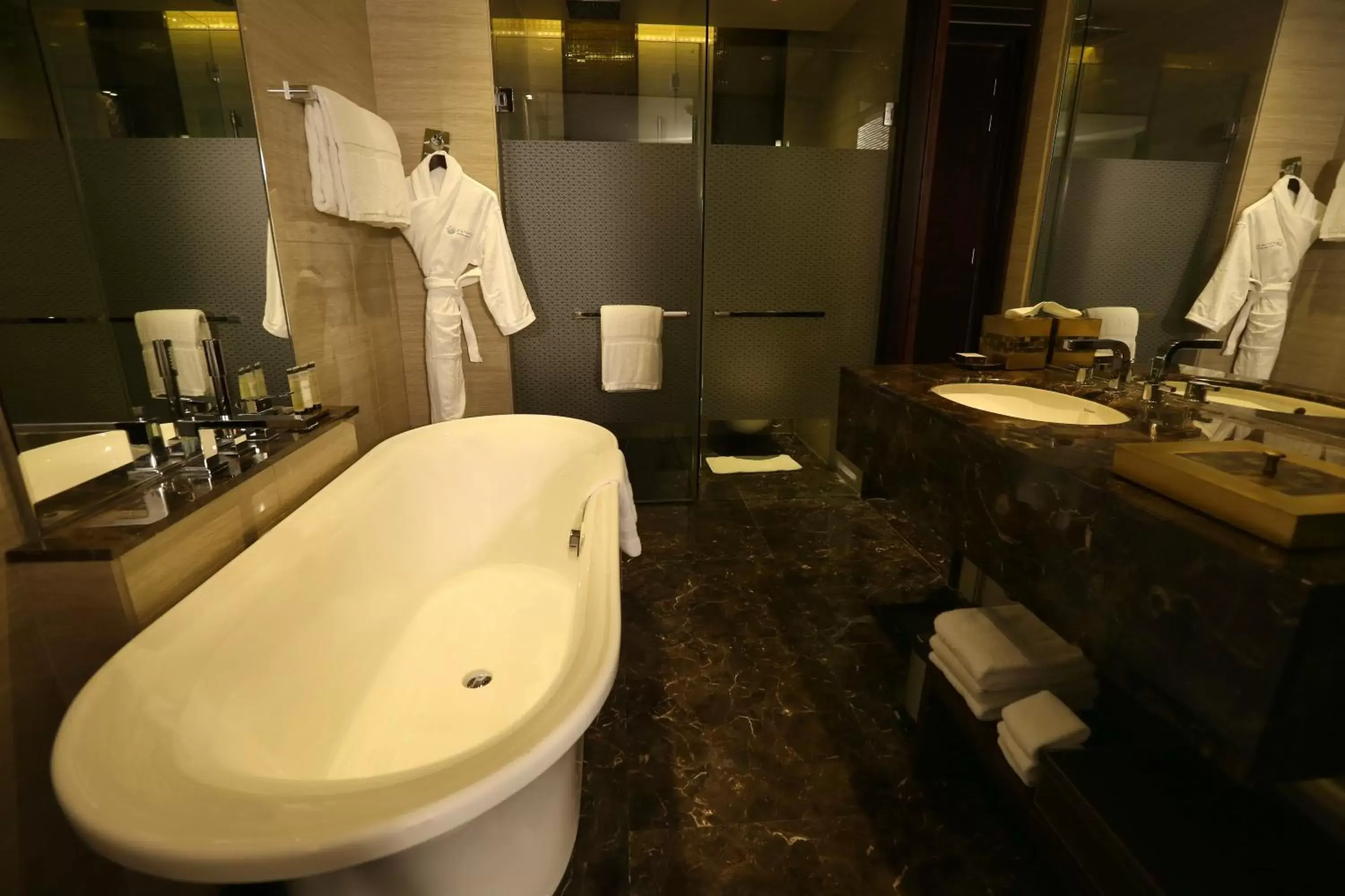 Bathroom in Pullman New Delhi Aerocity- International Airport