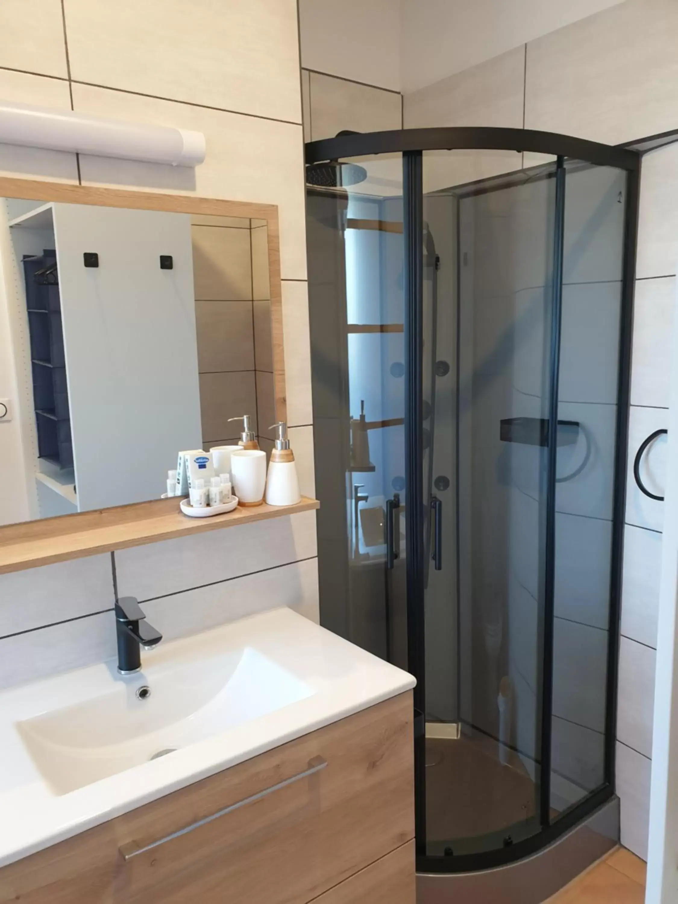 Bathroom in Chambre d'hôtes dans propriété rurale - Provence