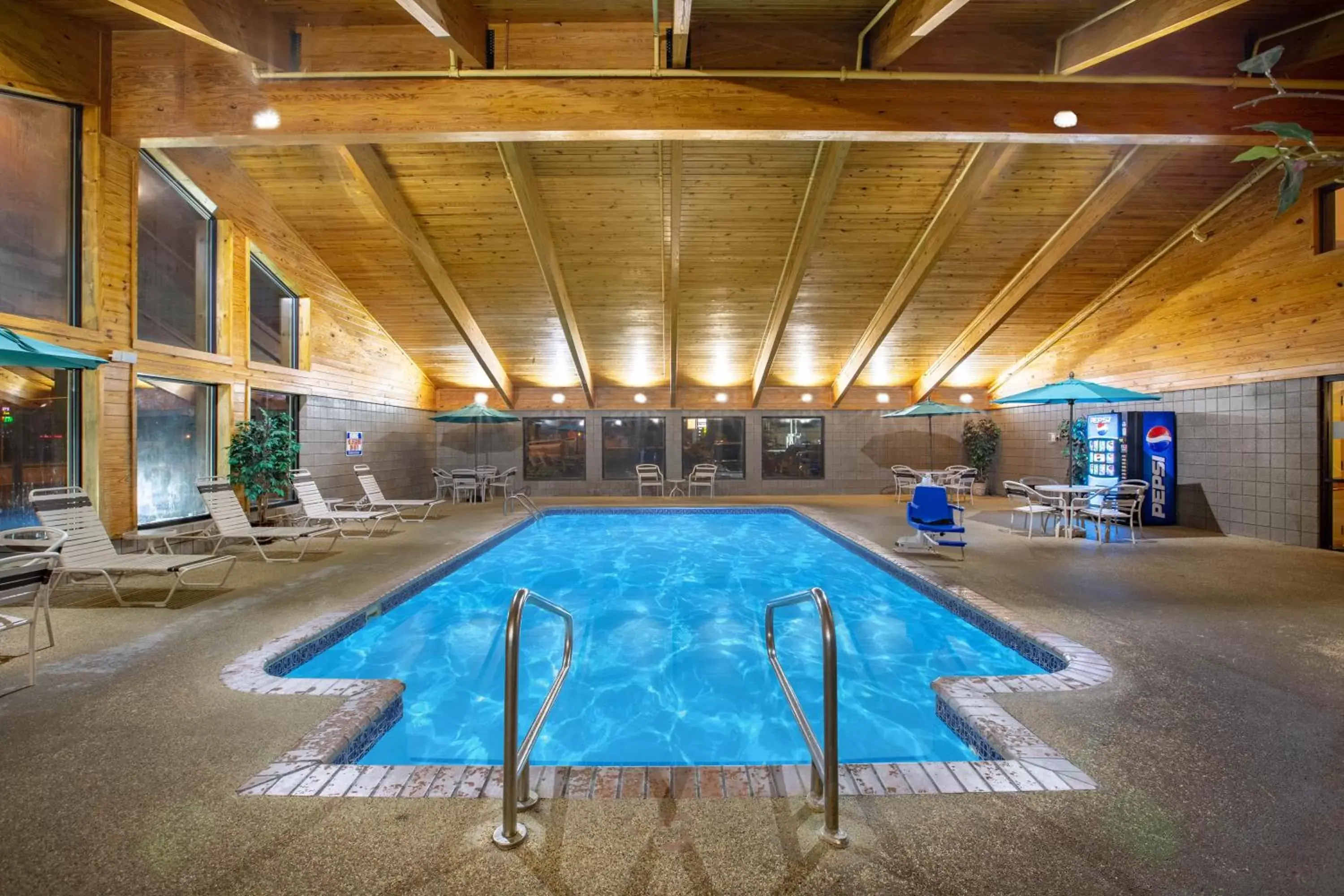 Swimming Pool in AmericInn by Wyndham Kearney