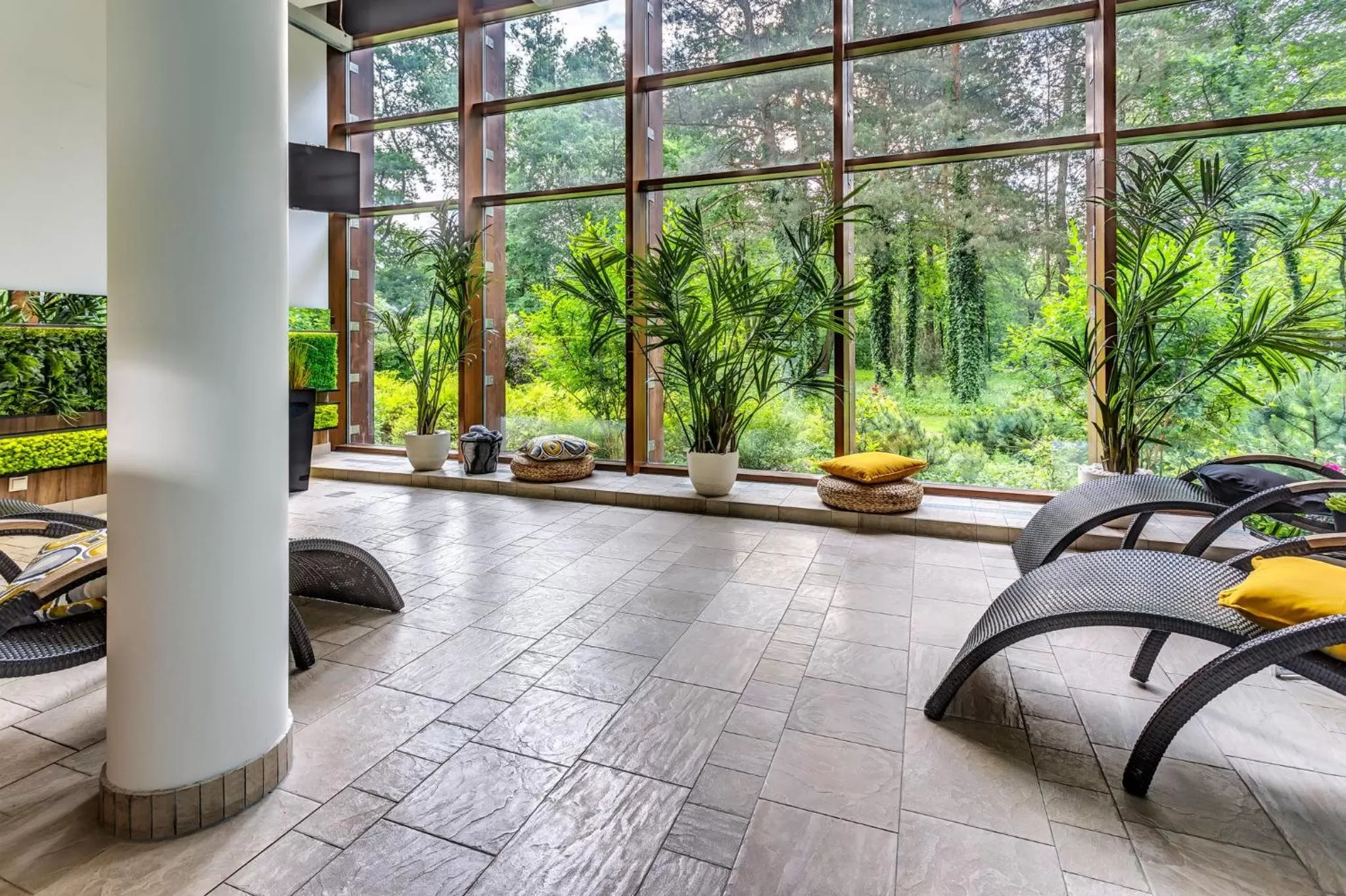 Area and facilities in Holiday Inn Resort Warsaw Józefów by IHG