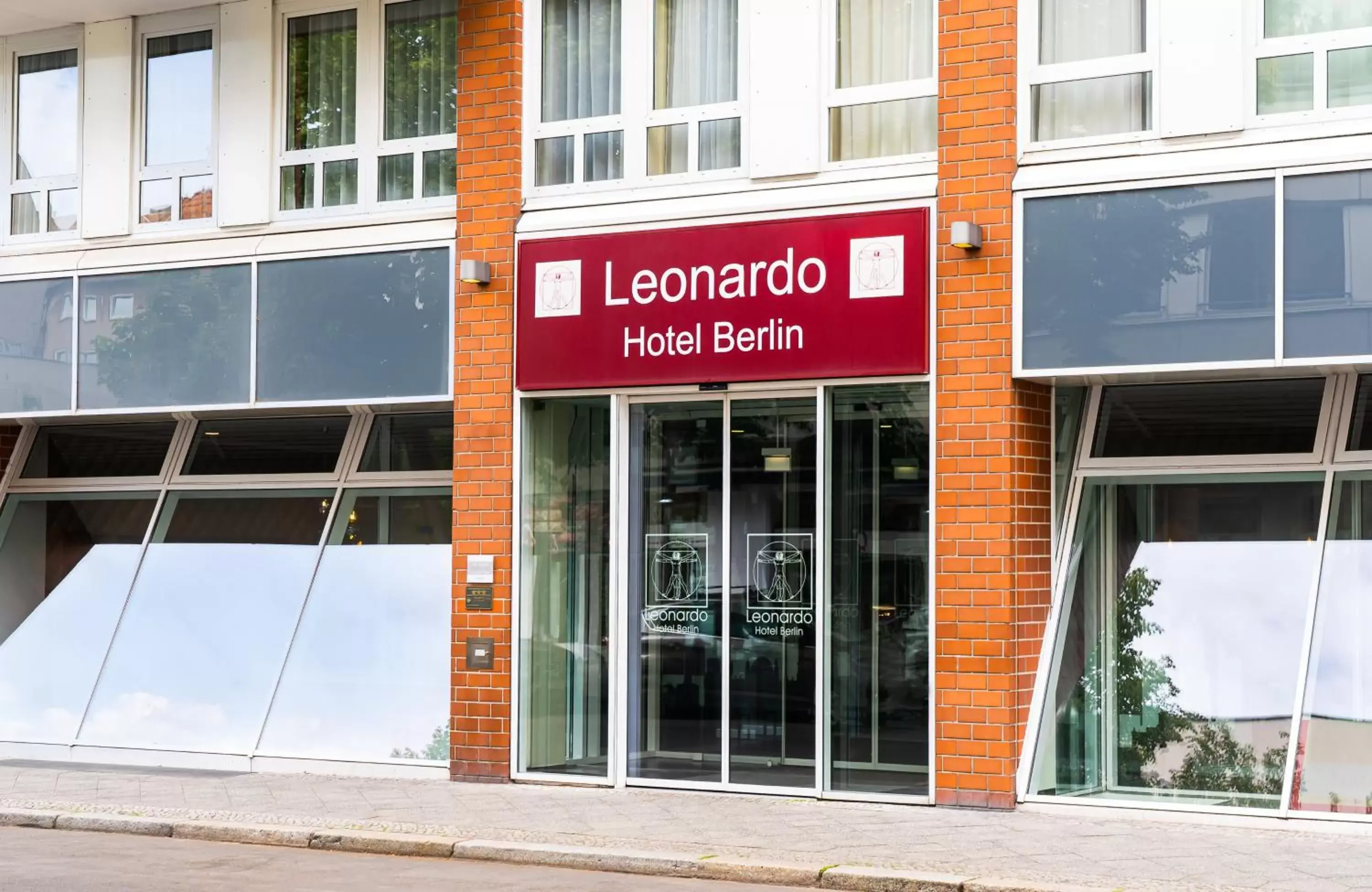 Property building in Leonardo Hotel Berlin Property building in Leonardo Hotel Berlin