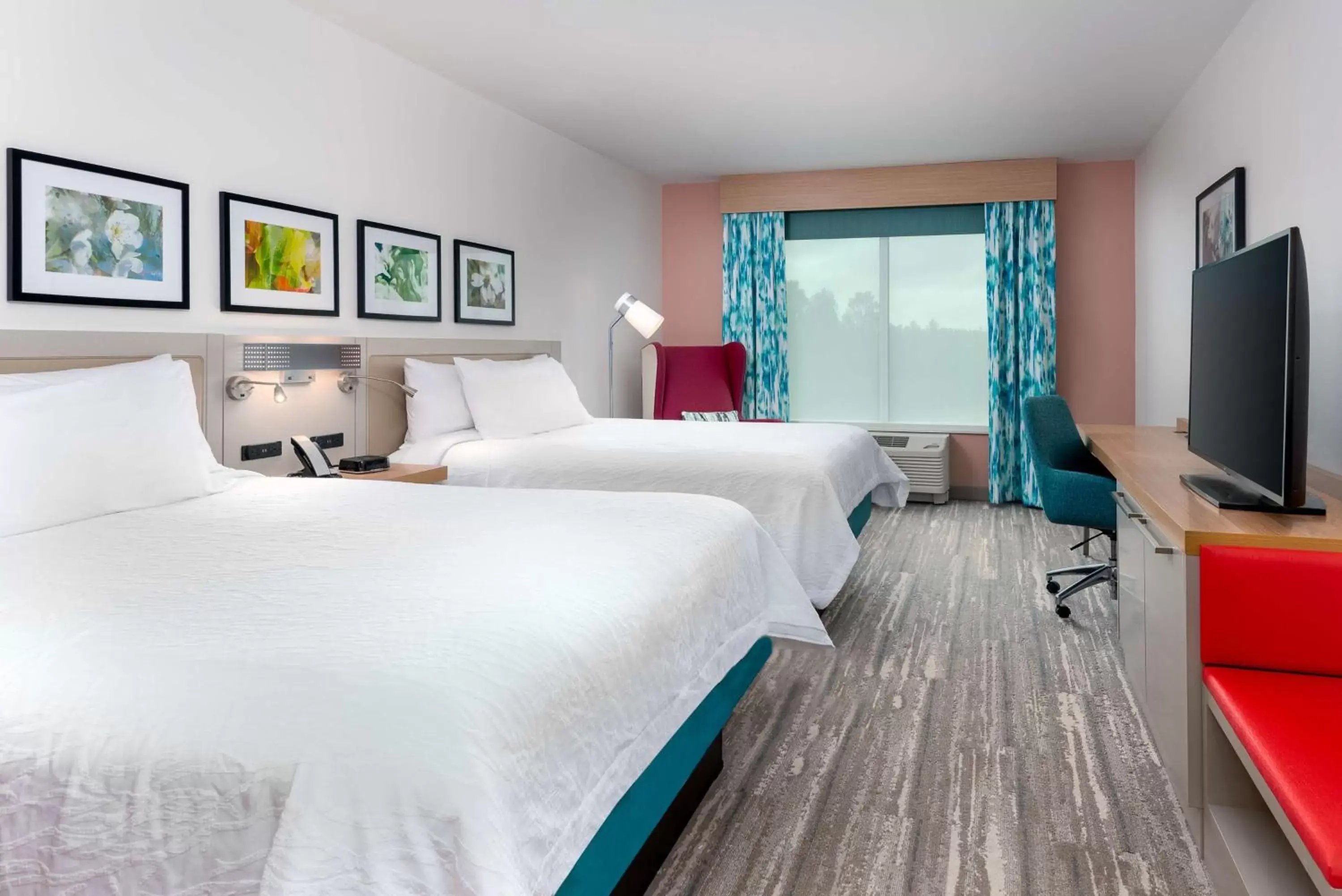 Bedroom, Bed in Hilton Garden Inn Panama City Airport, Fl