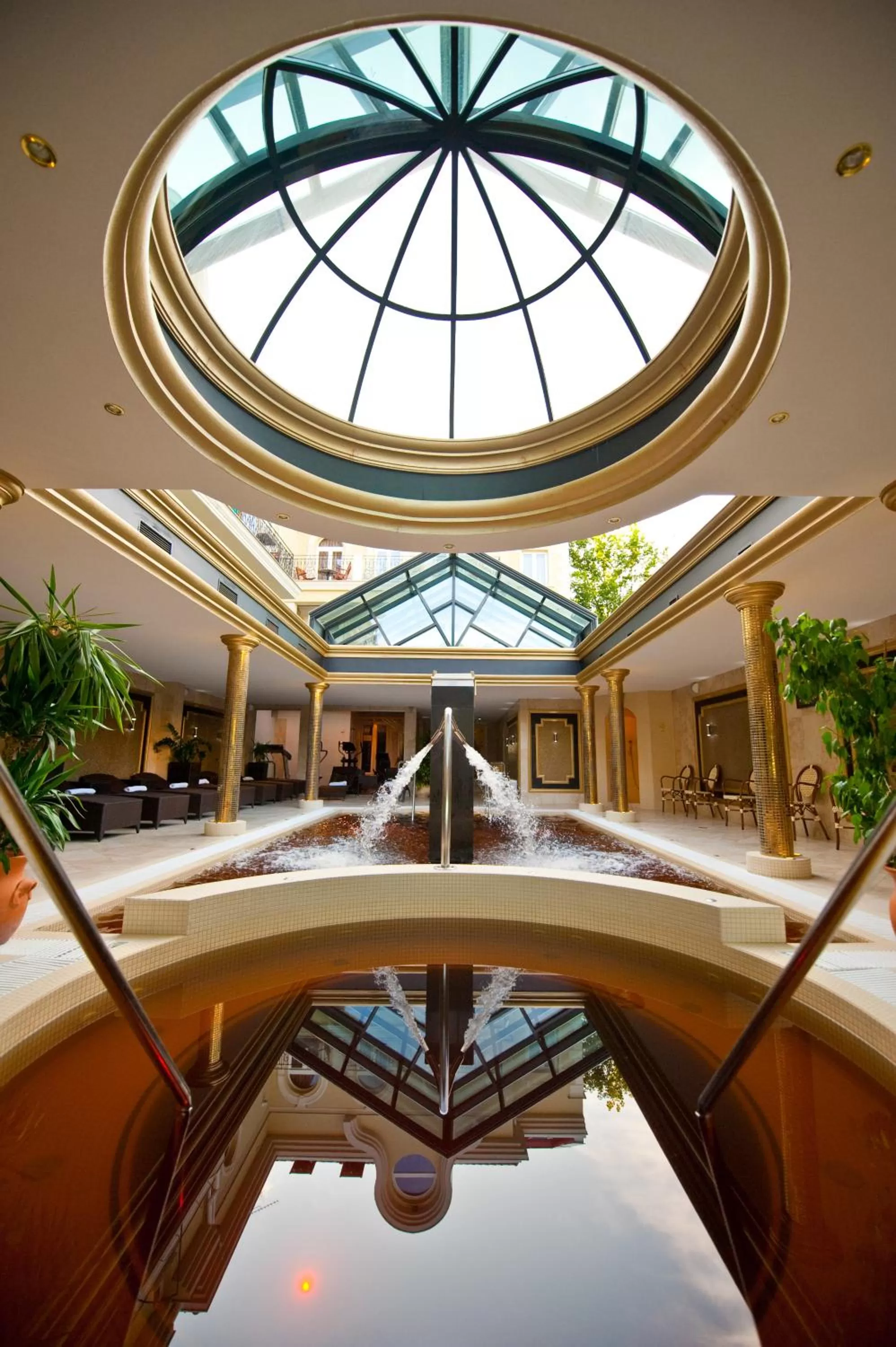Hot Spring Bath in Hotel Aurum