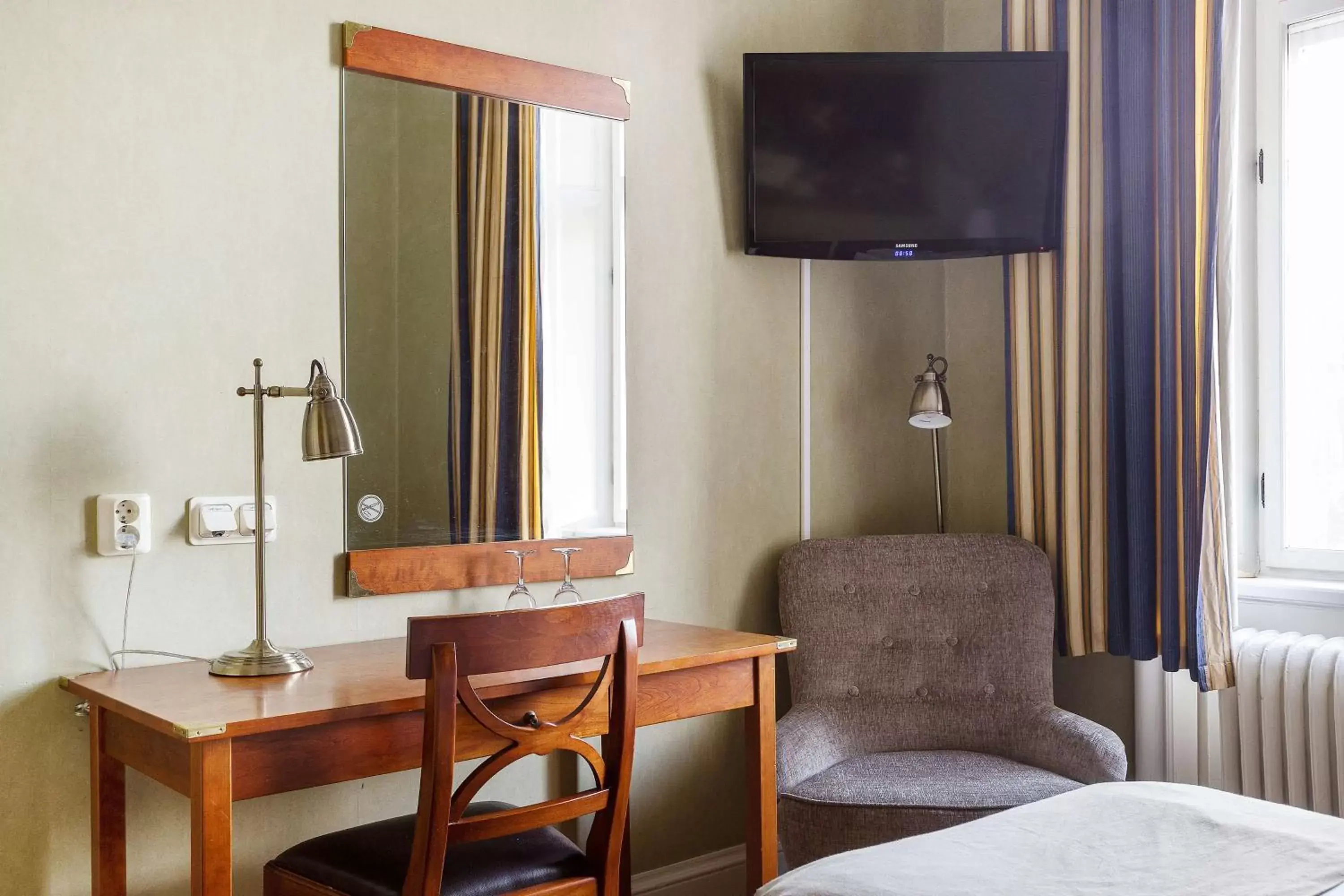 Bedroom, TV/Entertainment Center in Amals Stadshotell, Sure Hotel Collection by Best Western