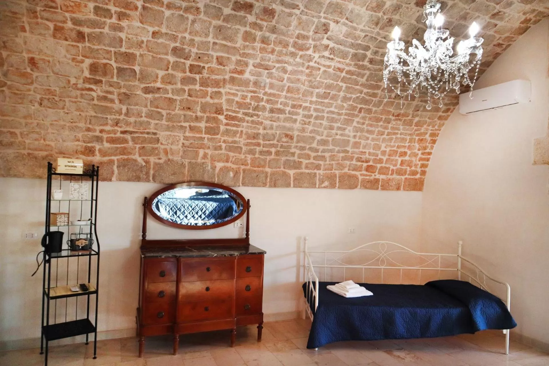 Bed in Agriturismo Masseria Alberotanza