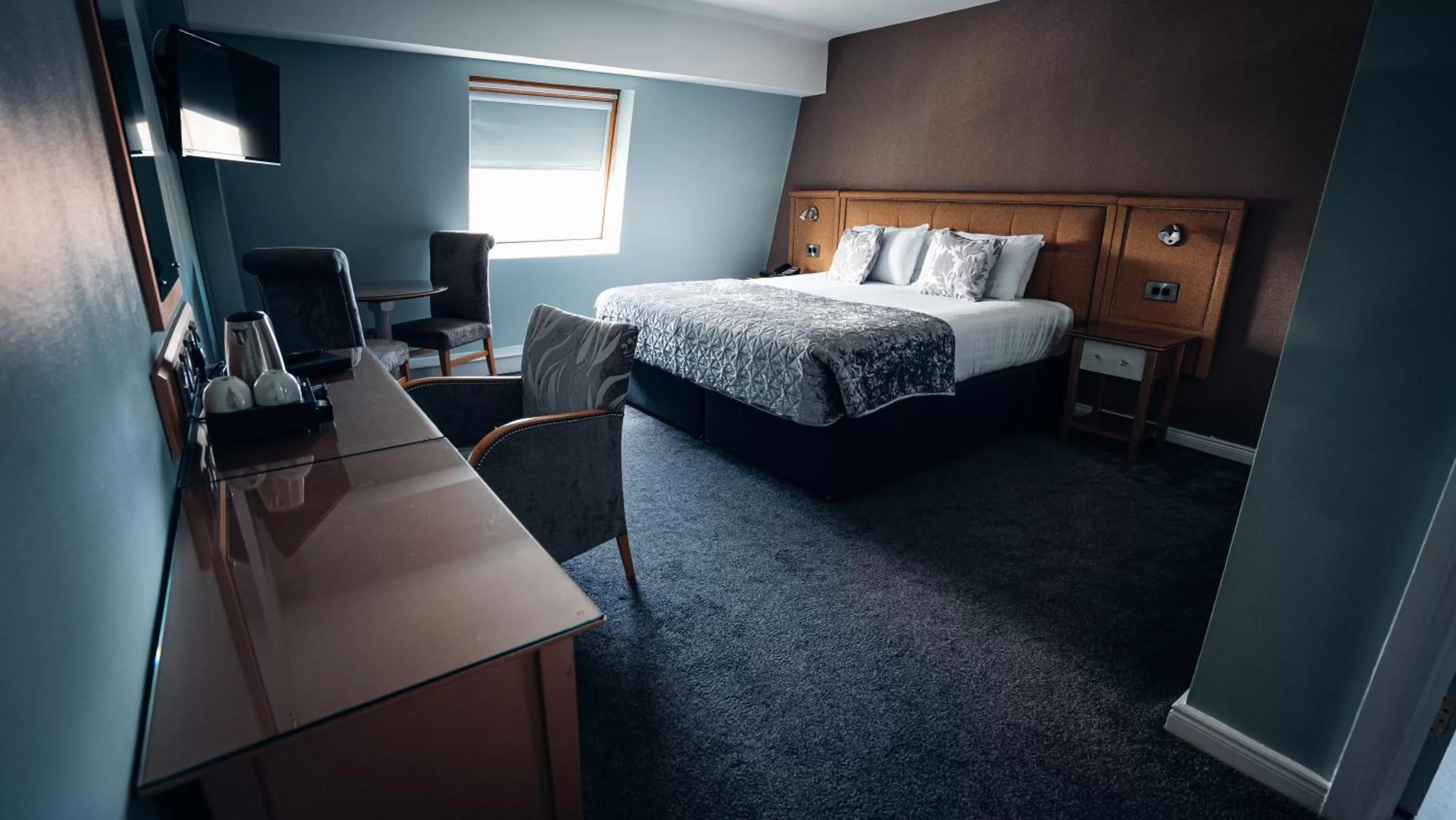 Bed in Beechlawn Hotel