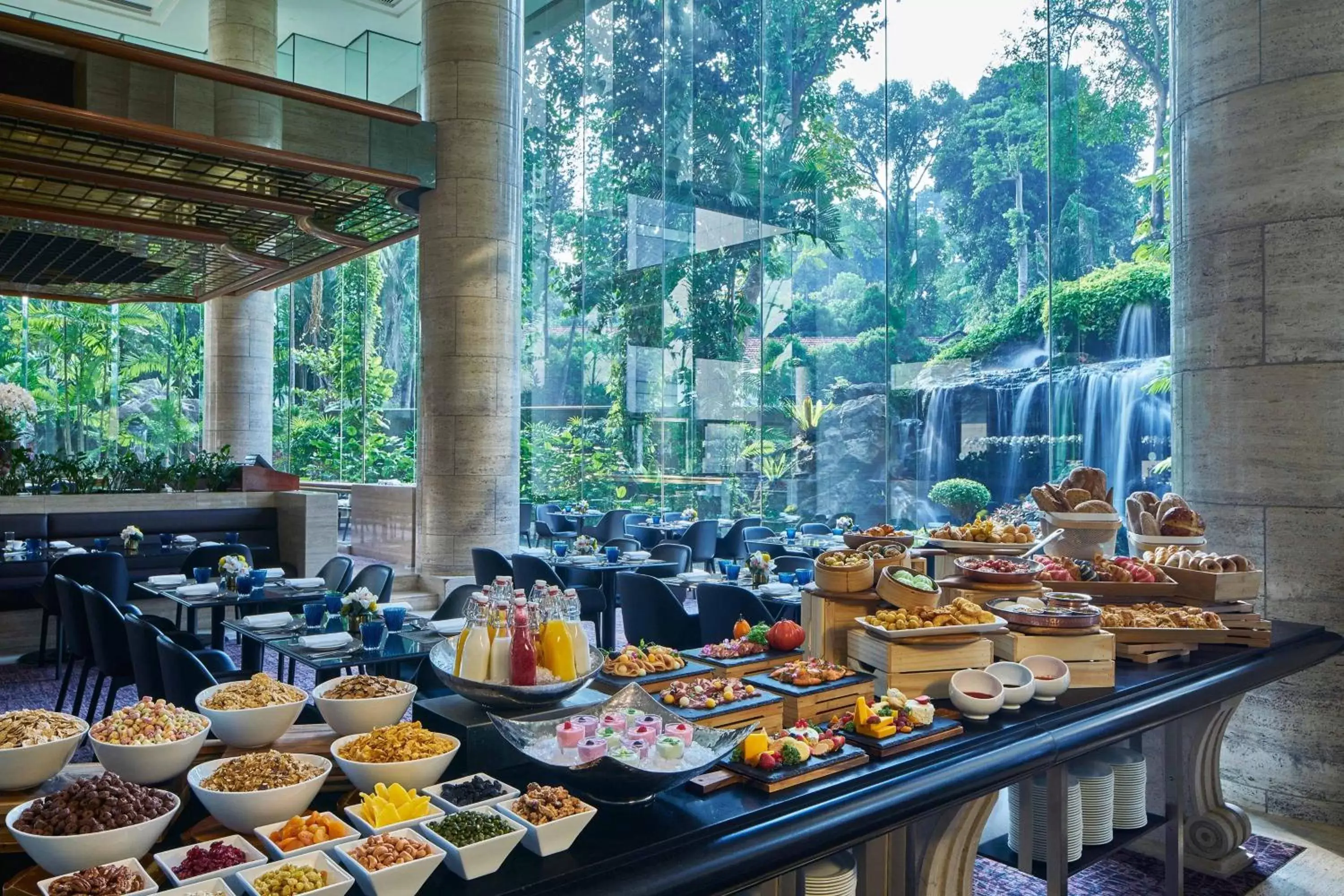 Breakfast in Sheraton Towers Singapore Hotel