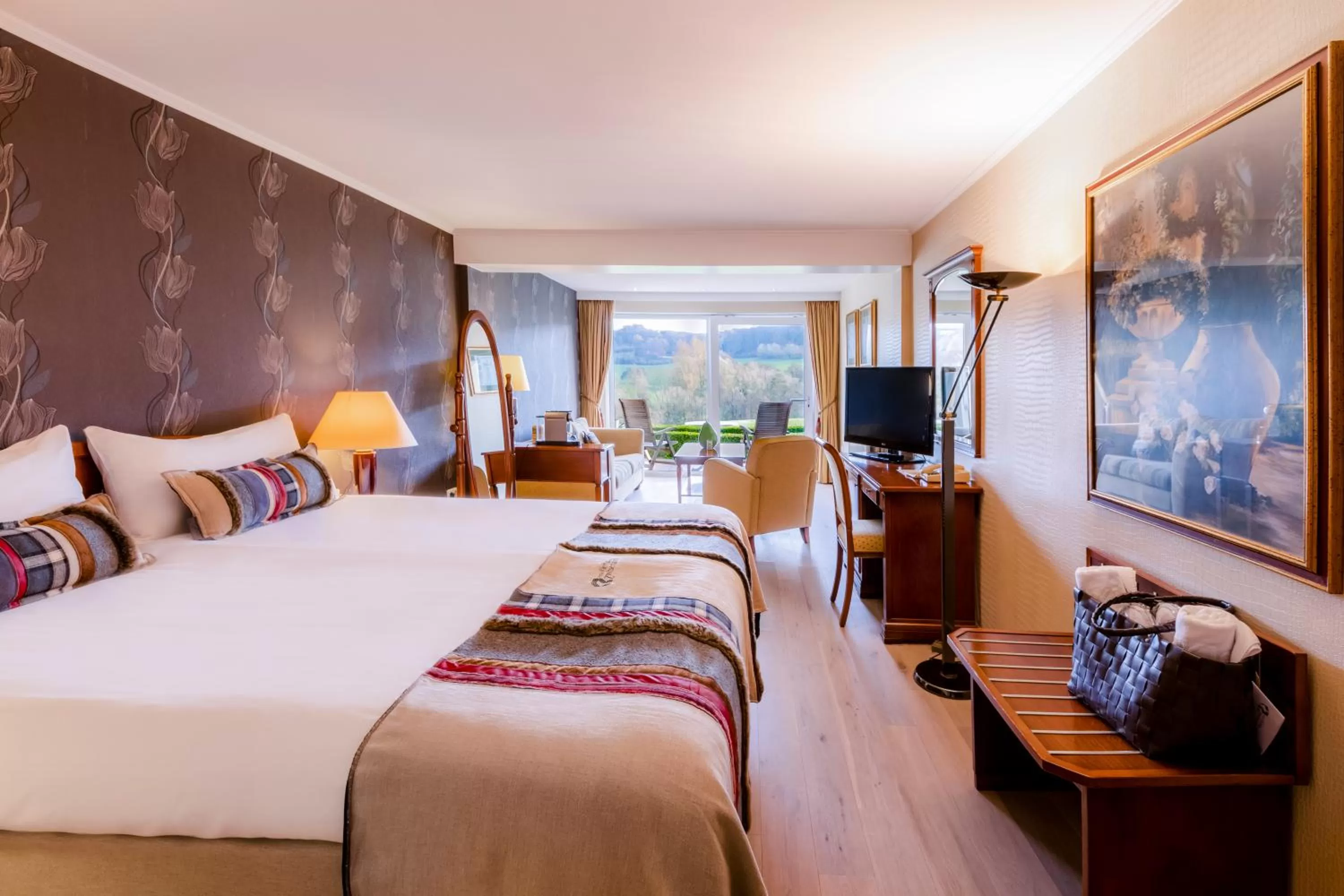 View (from property/room), Bed in Klein Zwitserland