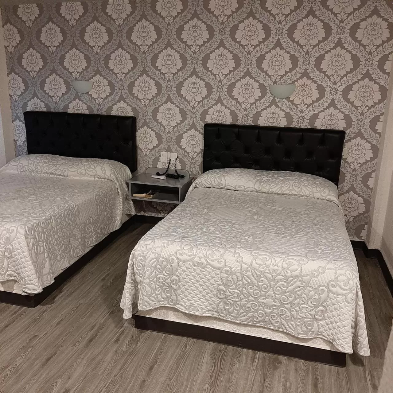 Bedroom, Bed in Hotel Kyrios Veracruz