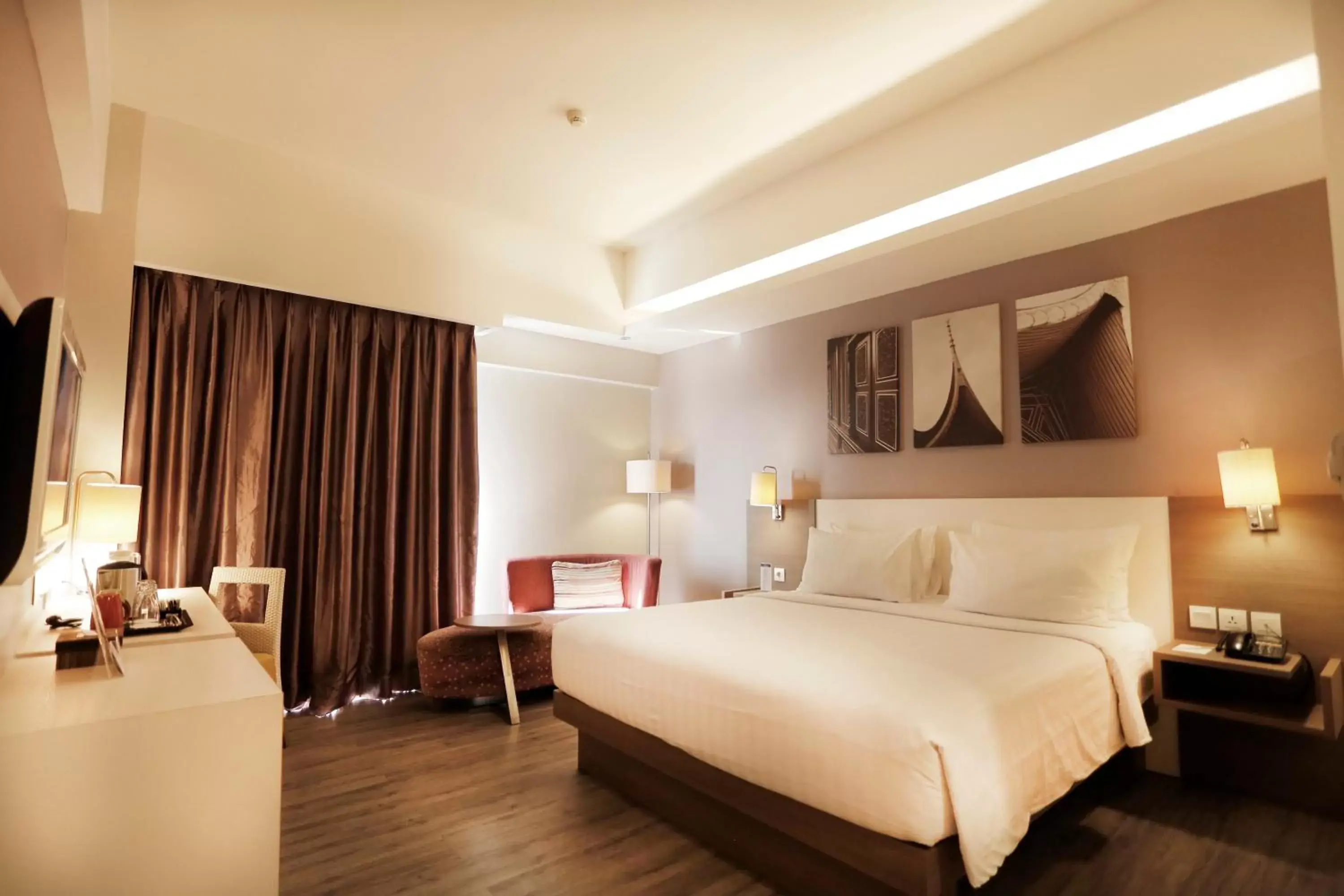 Bed in Mercure Padang