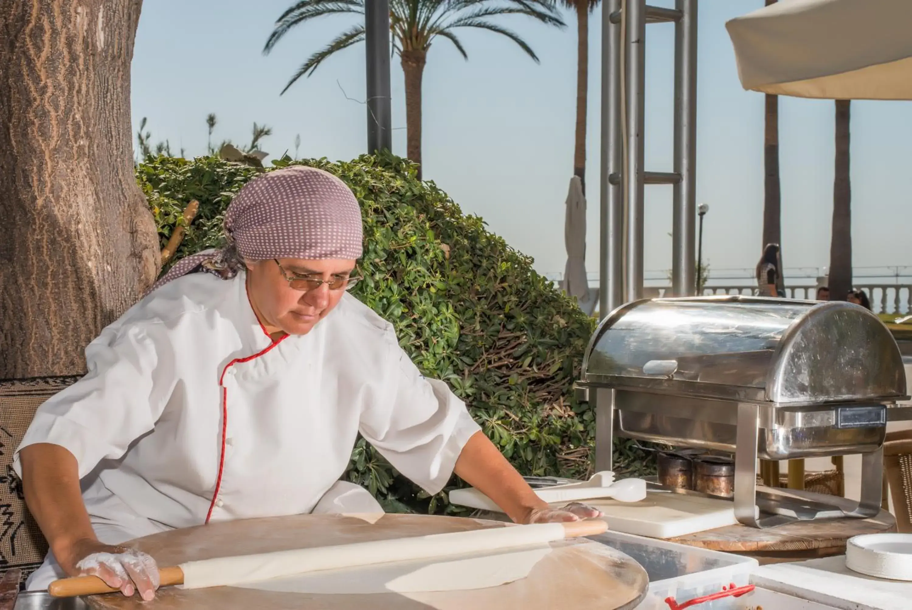 Restaurant/places to eat in Adonis Hotel Restaurant/places to eat in Adonis Hotel