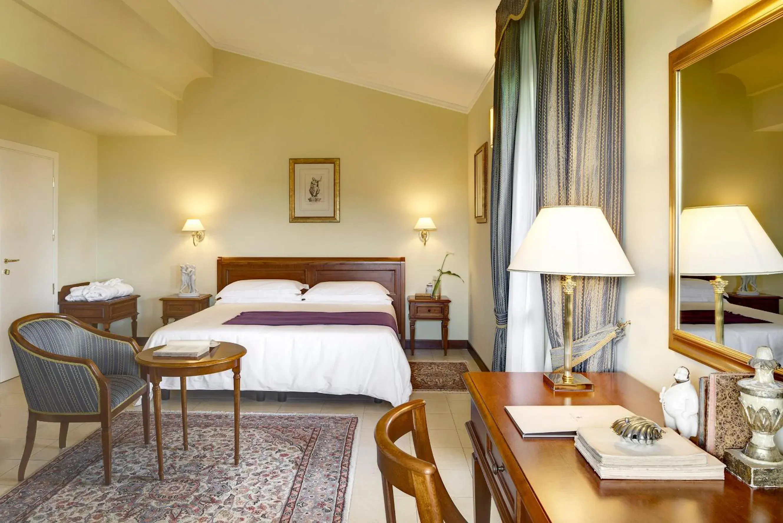 Photo of the whole room, Room Photo in Villa Cattani Stuart