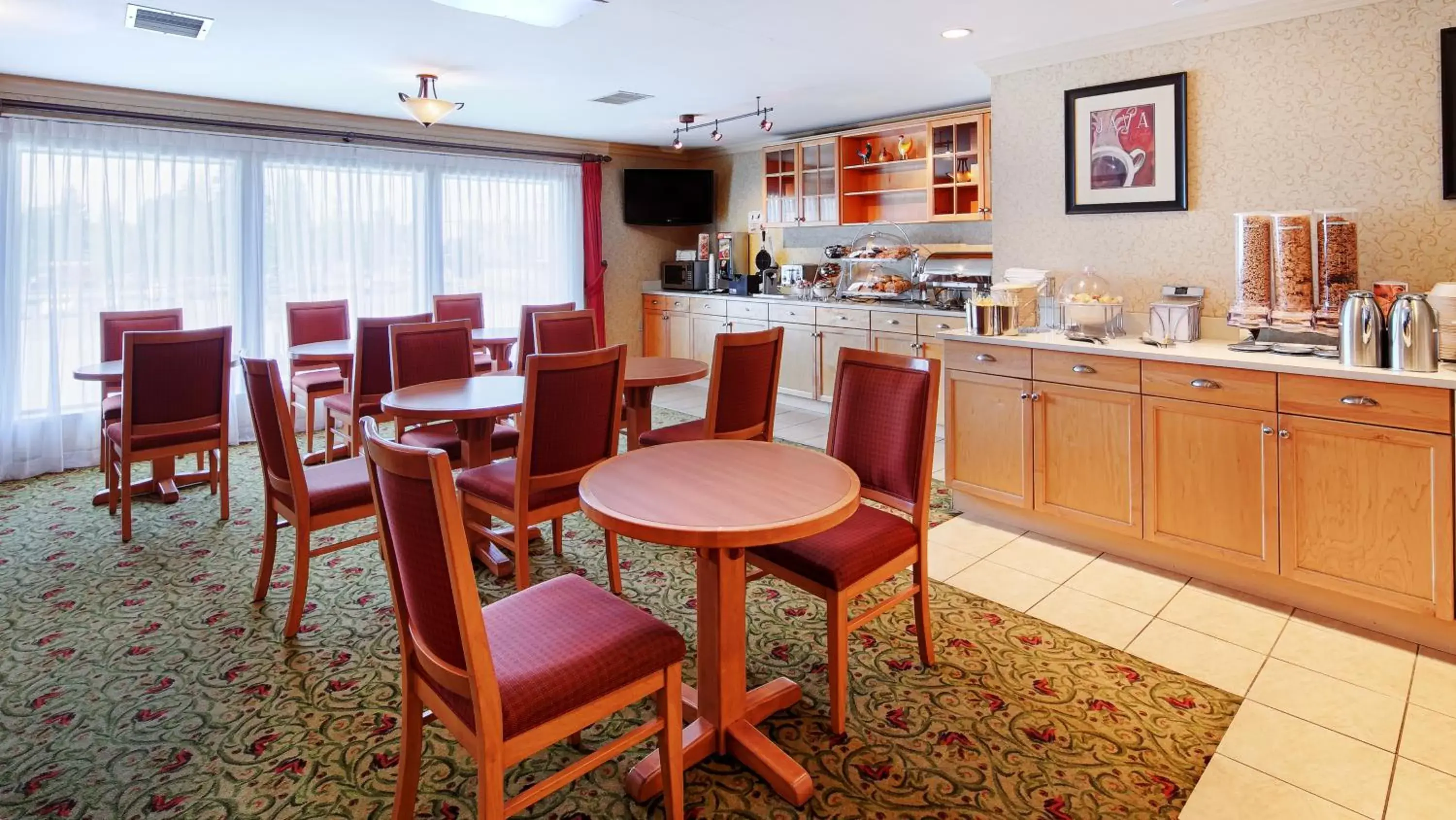 Restaurant/Places to Eat in Best Western PLUS Langley Inn