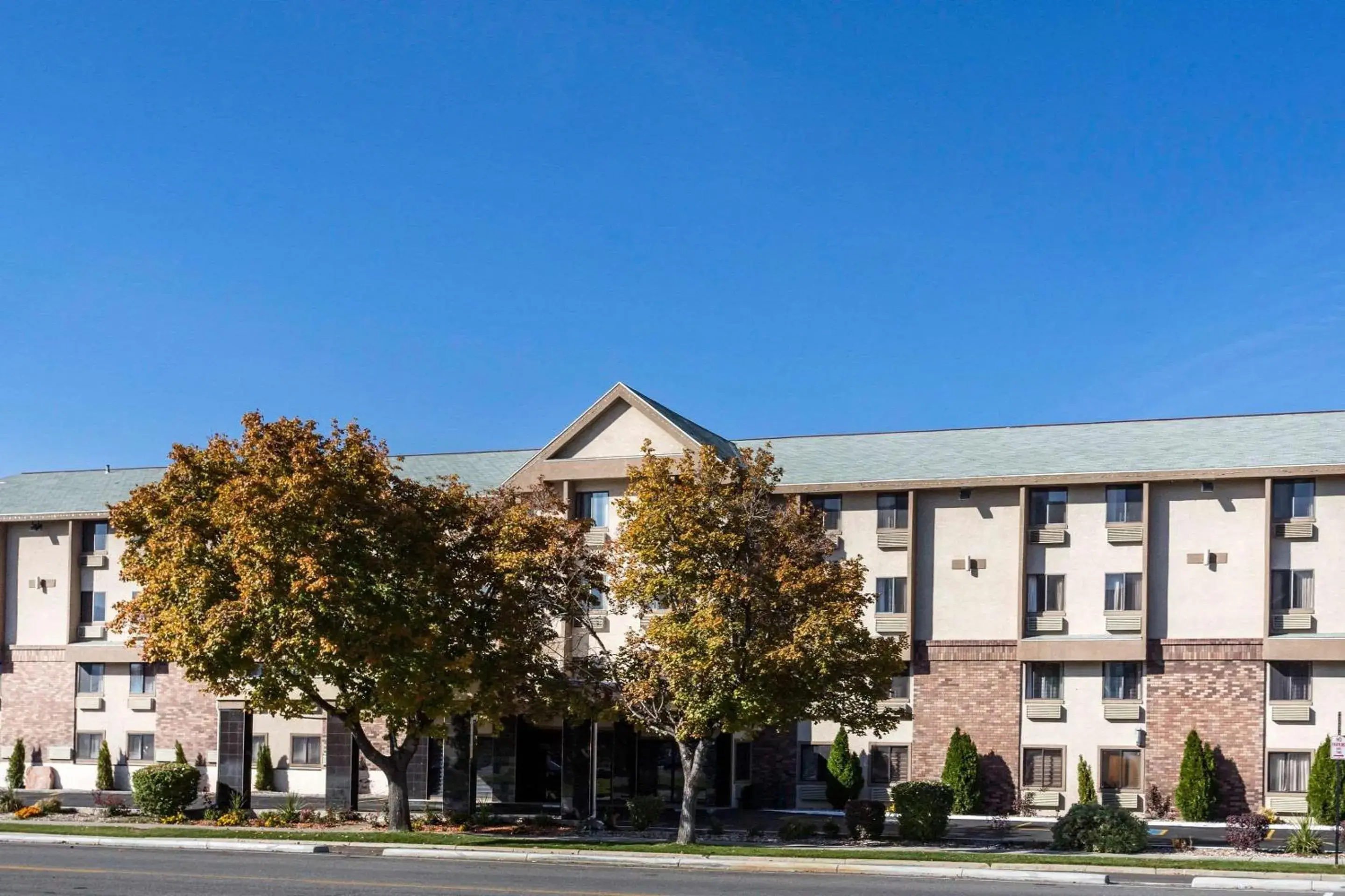 Property building in Quality Inn Salt Lake City Downtown Property building in Quality Inn Salt Lake City Downtown