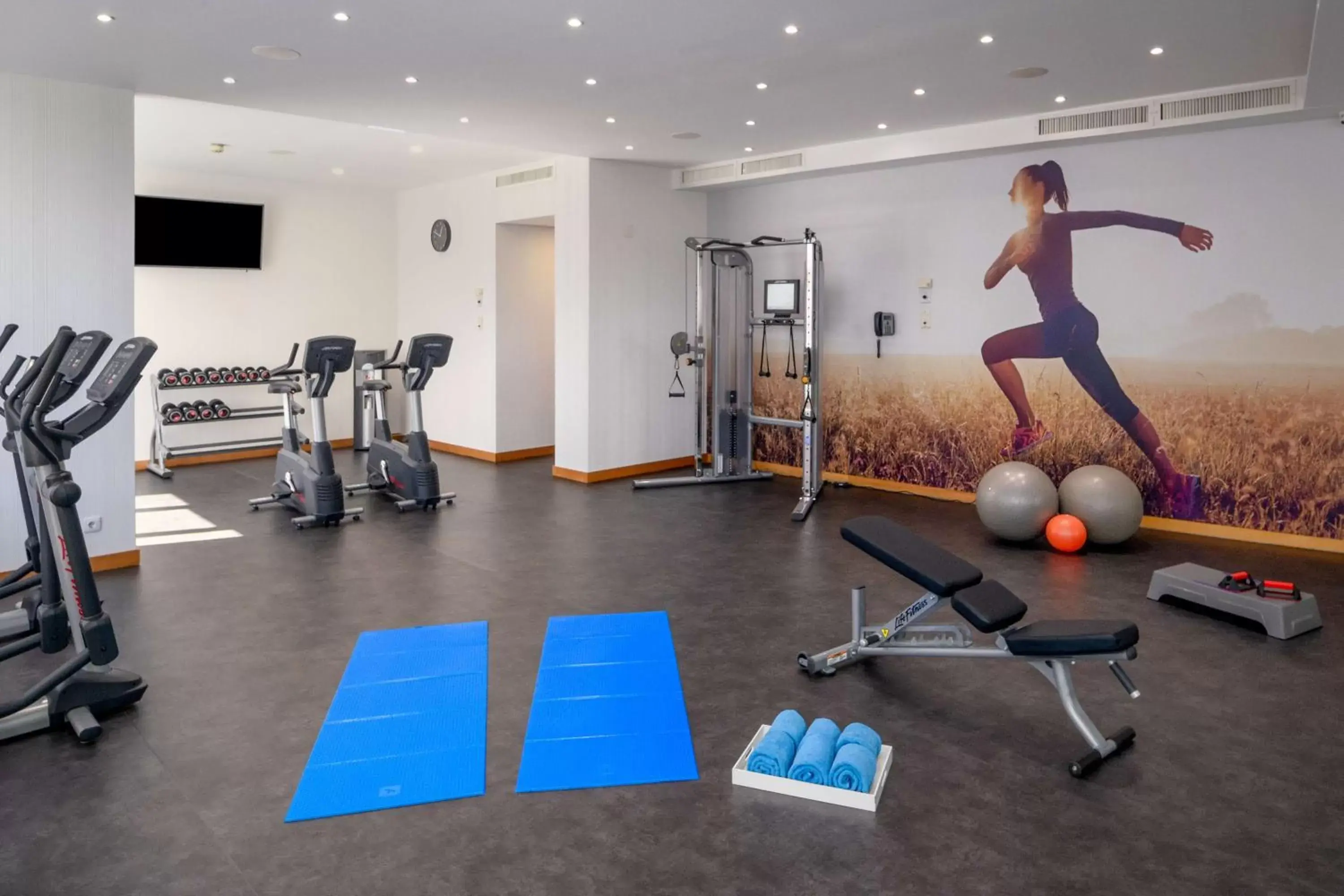 Fitness centre/facilities, Fitness Center/Facilities in Ramada by Wyndham Lisbon