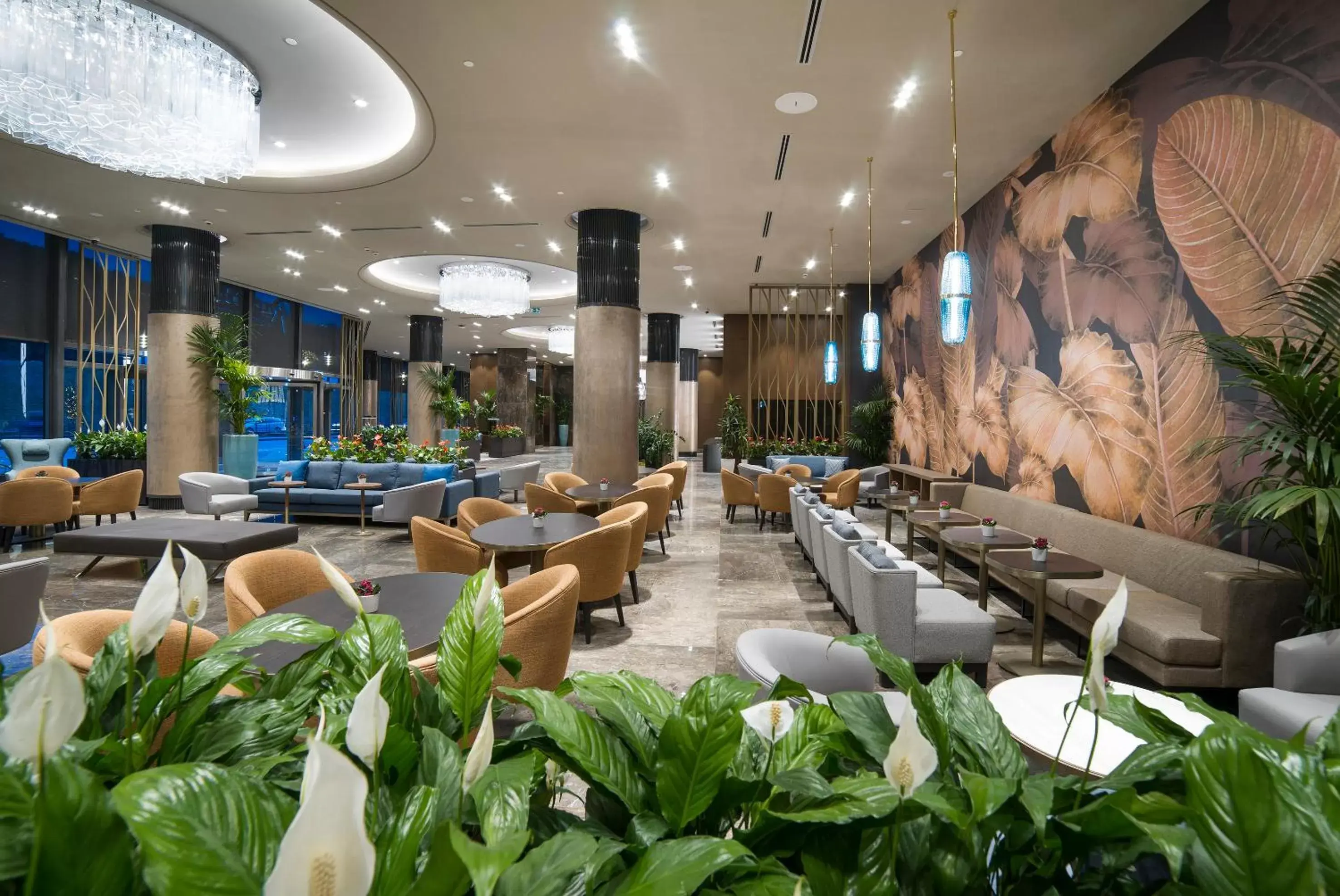 Restaurant/places to eat in Radisson Collection Hotel, Vadistanbul
