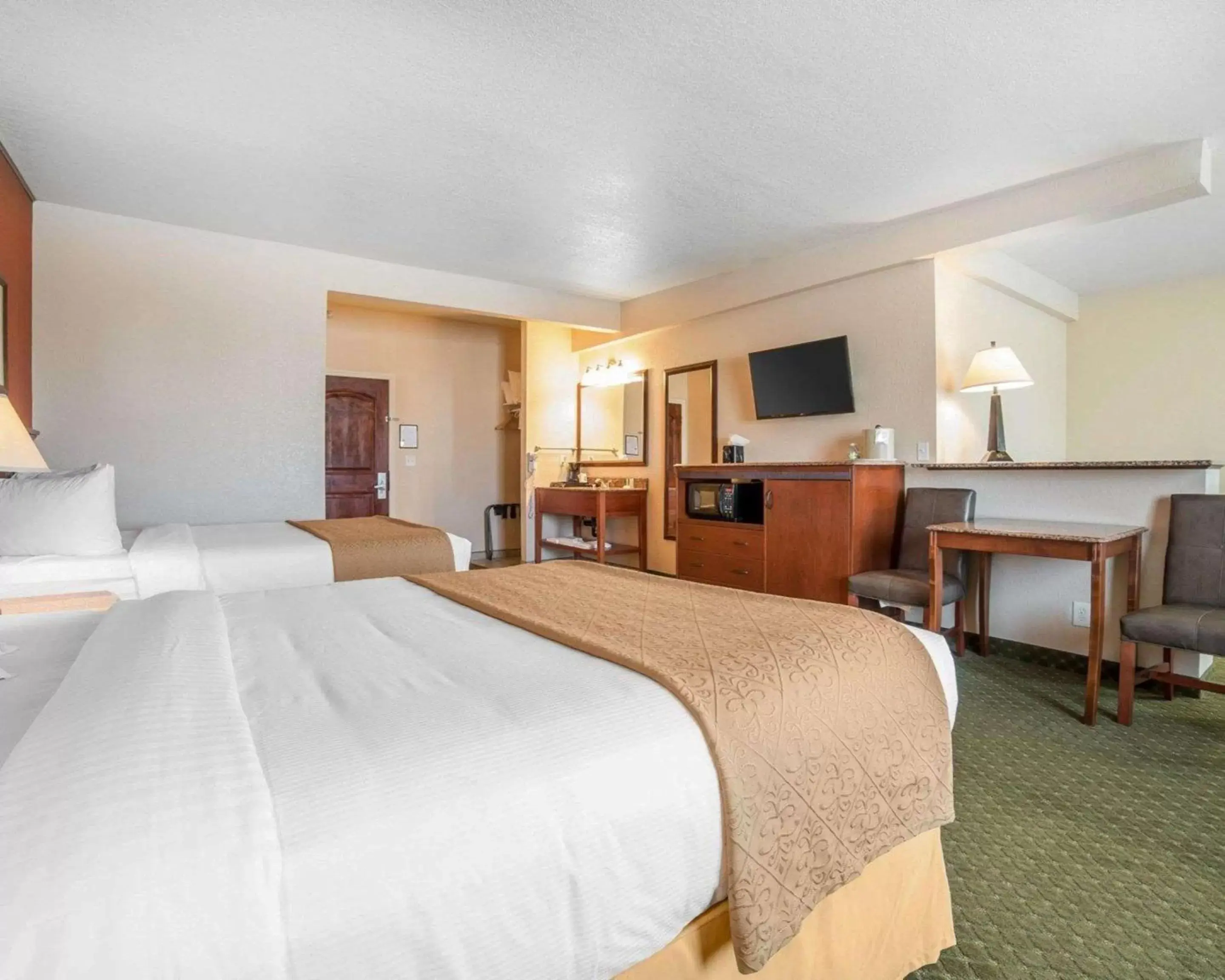 Photo of the whole room in Quality Inn Winnemucca- Model T Casino