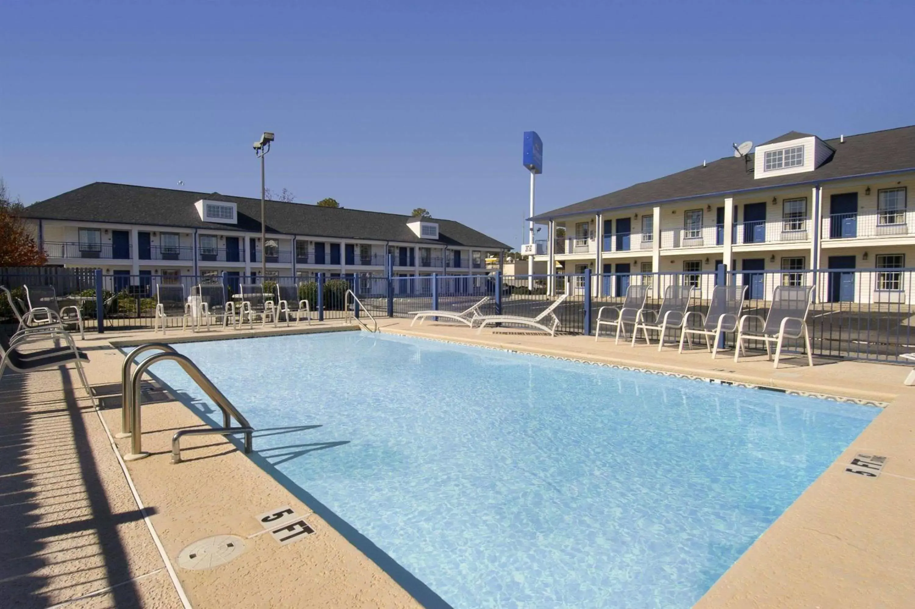 Pool view, Swimming Pool in Baymont by Wyndham Macon I-475