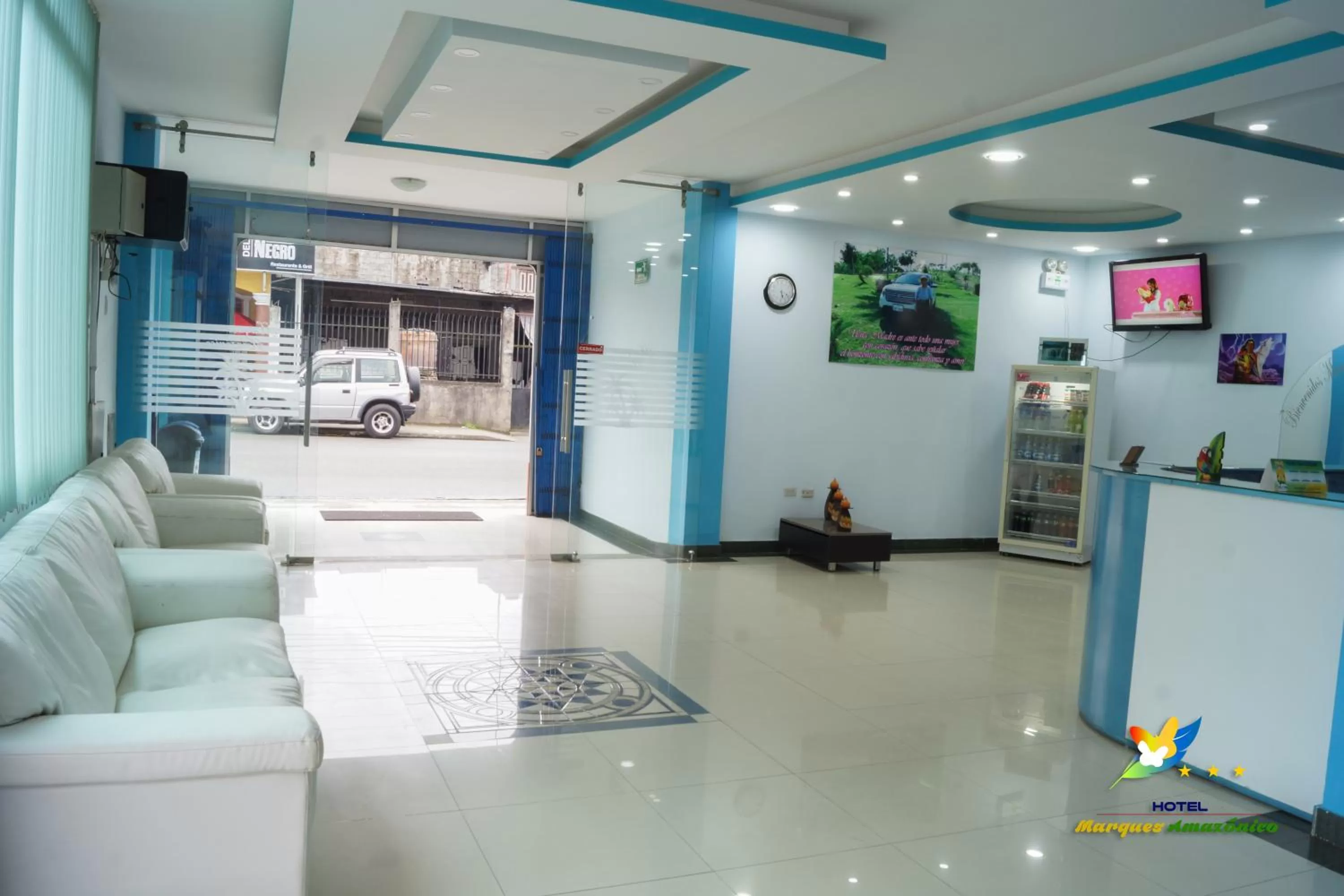 Communal lounge/ TV room in Hotel Marques Amazonico