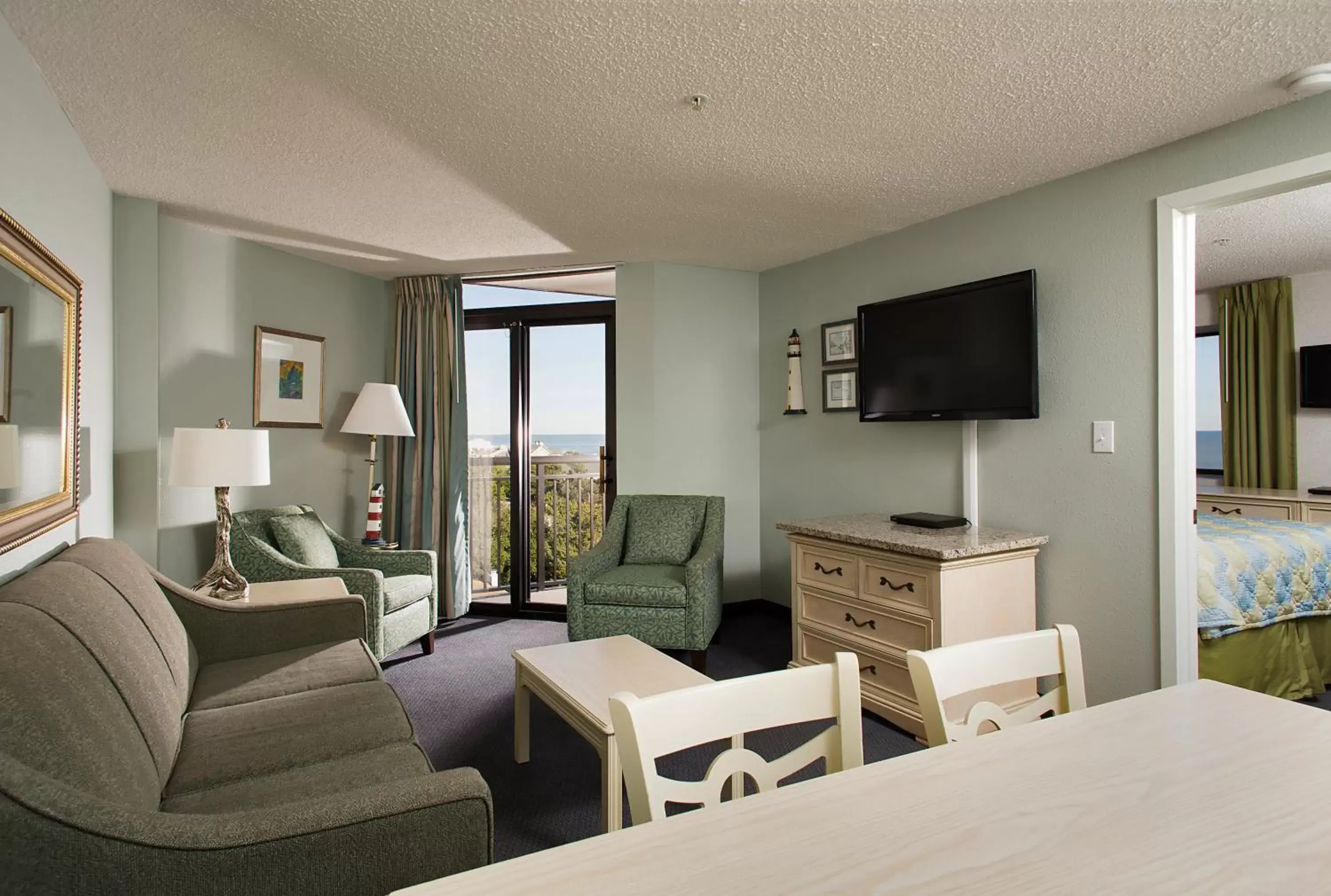 Living room, Seating Area in Grande Shores Ocean Resorts Condominiums